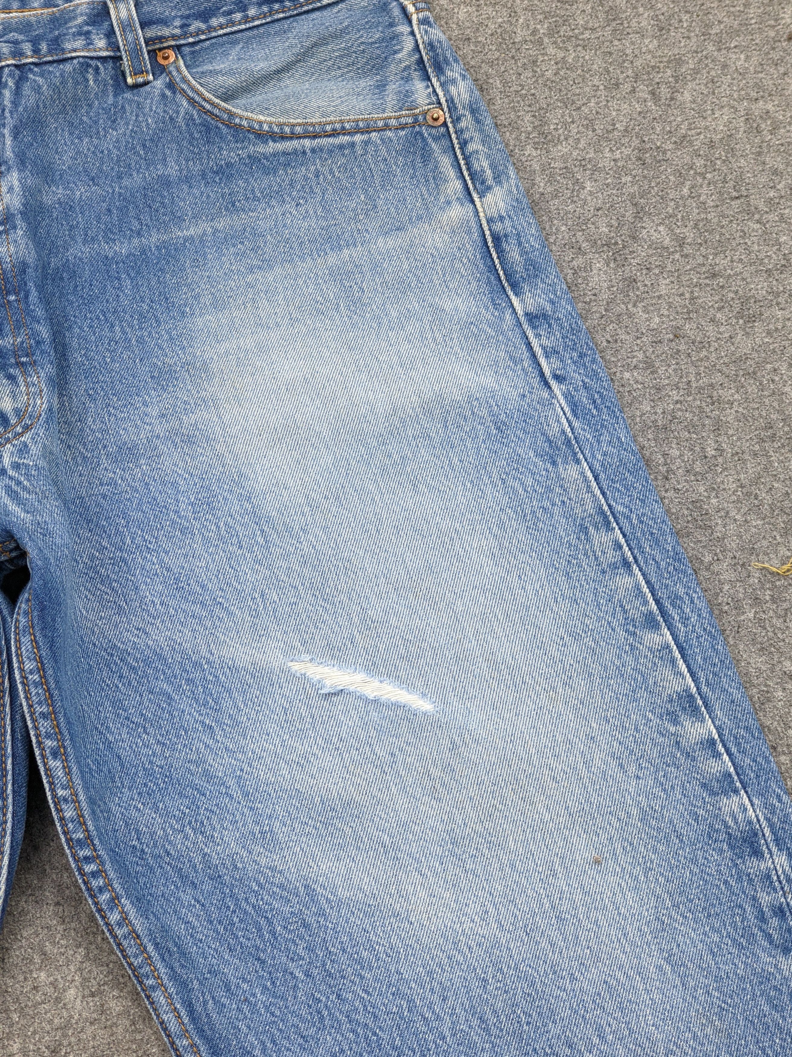 Levi's × Vintage Vintage Levis 501 Faded Blue Jeans DJ0019Z Size US 39 - 12 Thumbnail