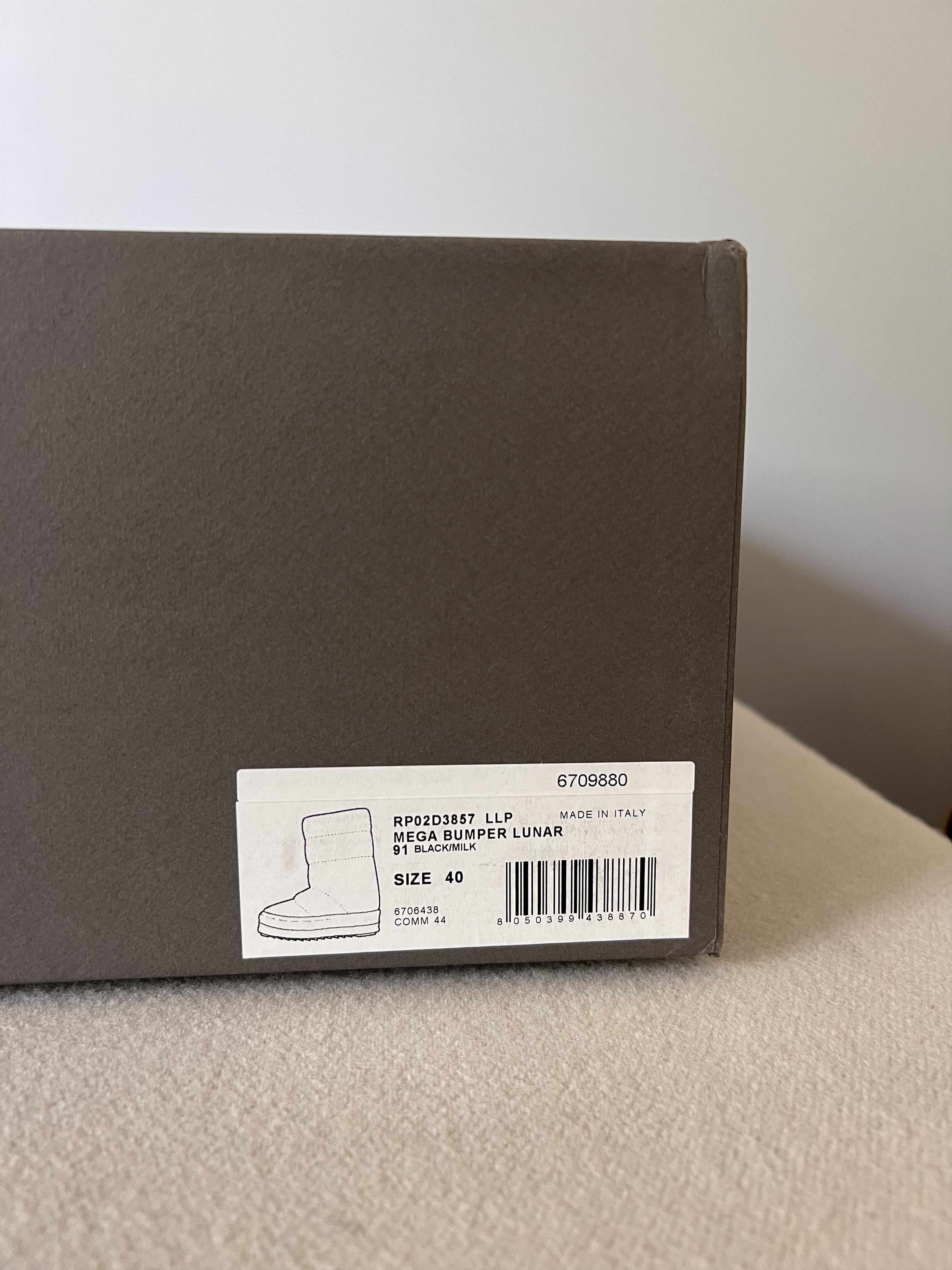 Rick Owens Rick Owens Mega Bumper Lunar Boots in Black Leather Size US 7 / EU 40 - 10 Thumbnail