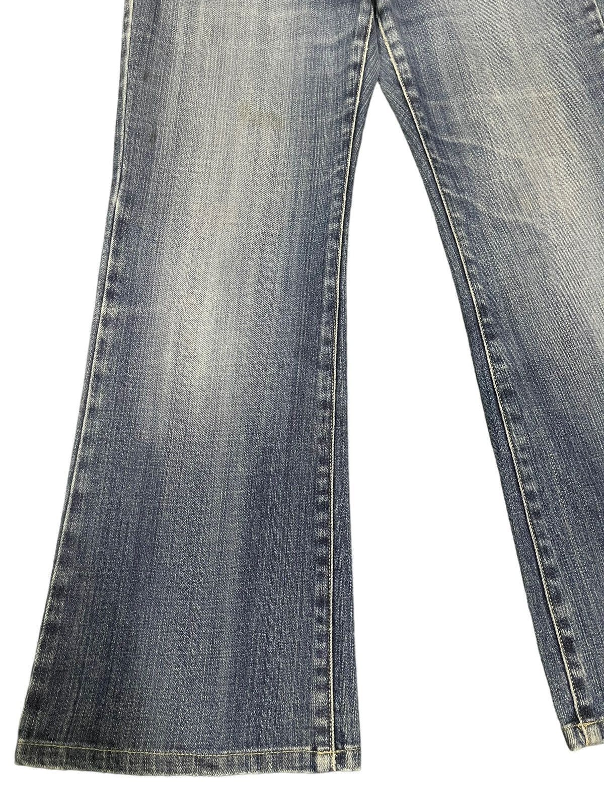 Uniqlo Vintage Japanese Uniqlo Blue Wash Baggy Style Flare Jeans Size US 30 / EU 46 - 5 Thumbnail