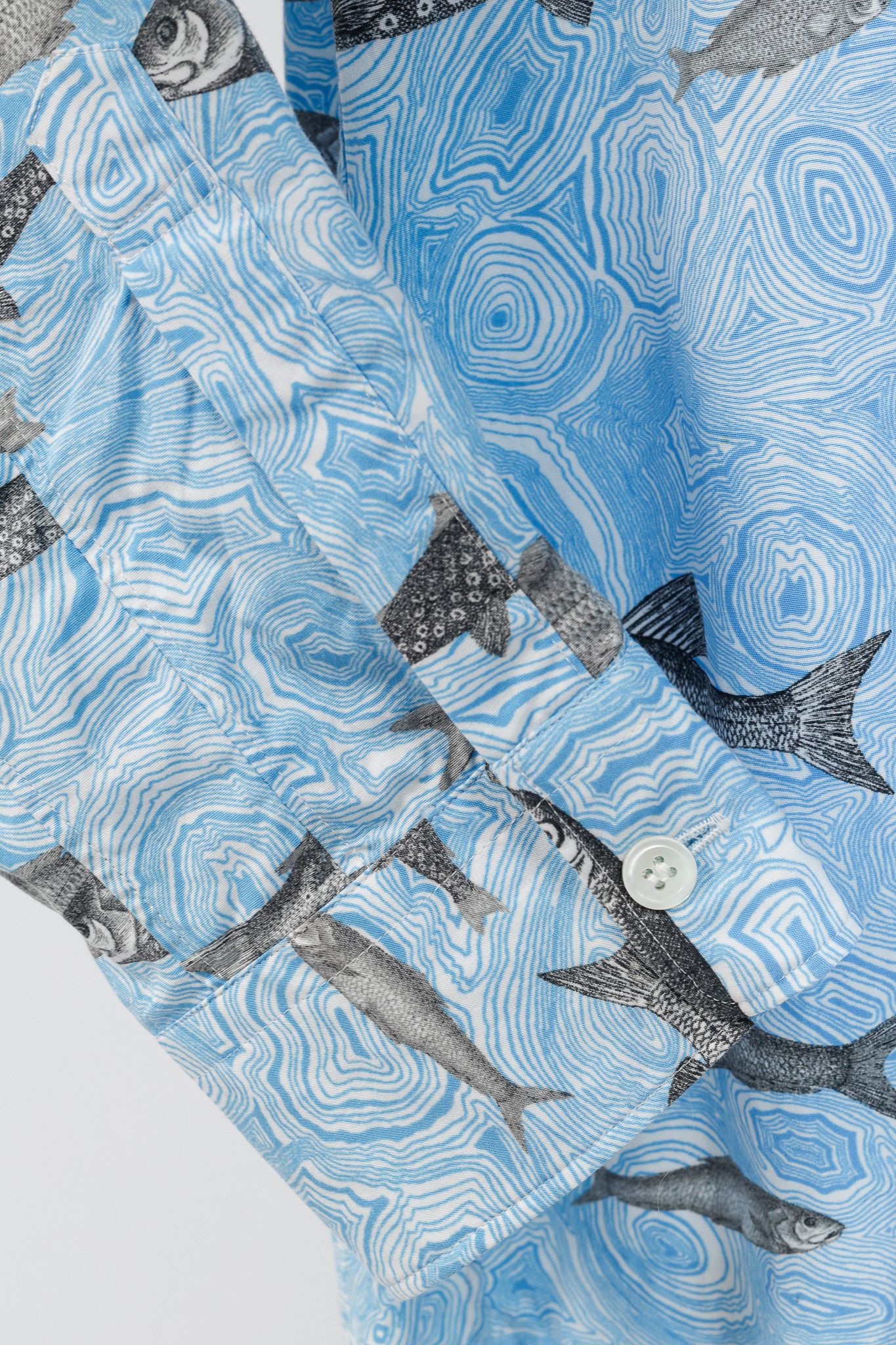 Comme des Garcons Homme Plus Comme des Garcons Homme Plus SS/17 Fish-Print Cotton Shirt Size US L / EU 52-54 / 3 - 7 Thumbnail