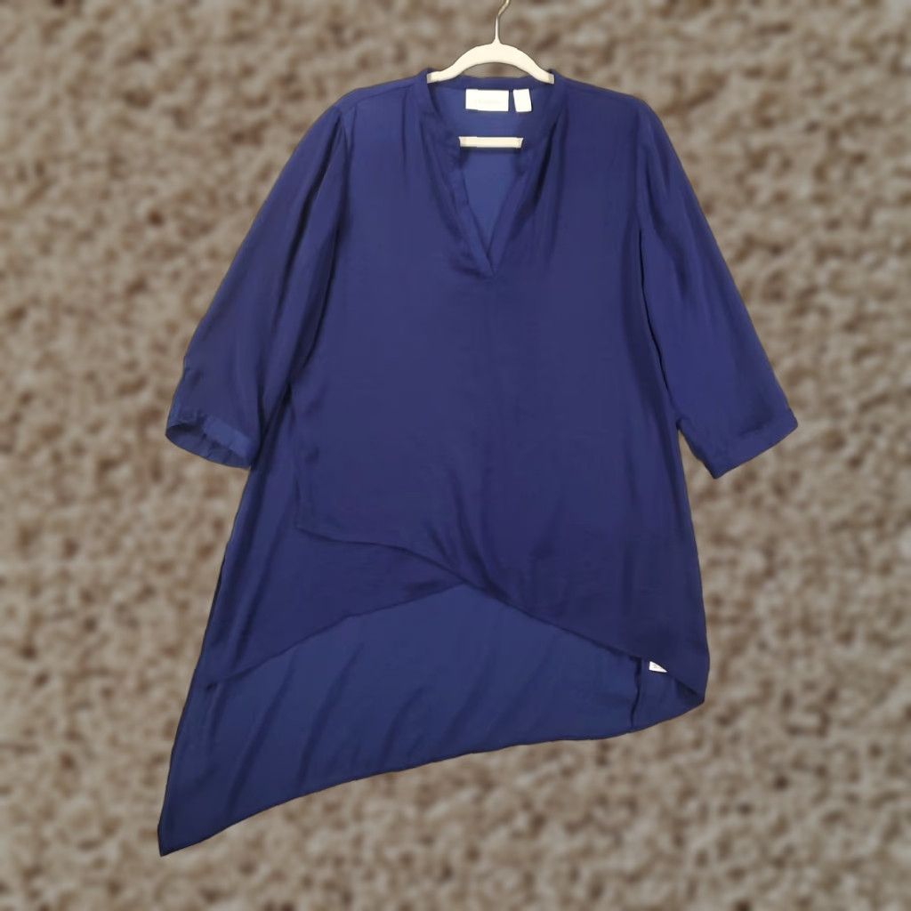 Vintage Chico's Blouse Womens Medium Blue V-Neck 3/4 Sleeve Polyester Shirt Tie-Dye? No, solid pattern - Basic Lightweight Sheer Casual Dressy Shirts Size M / US 6-8 / IT 42-44 - 1 Thumbnail