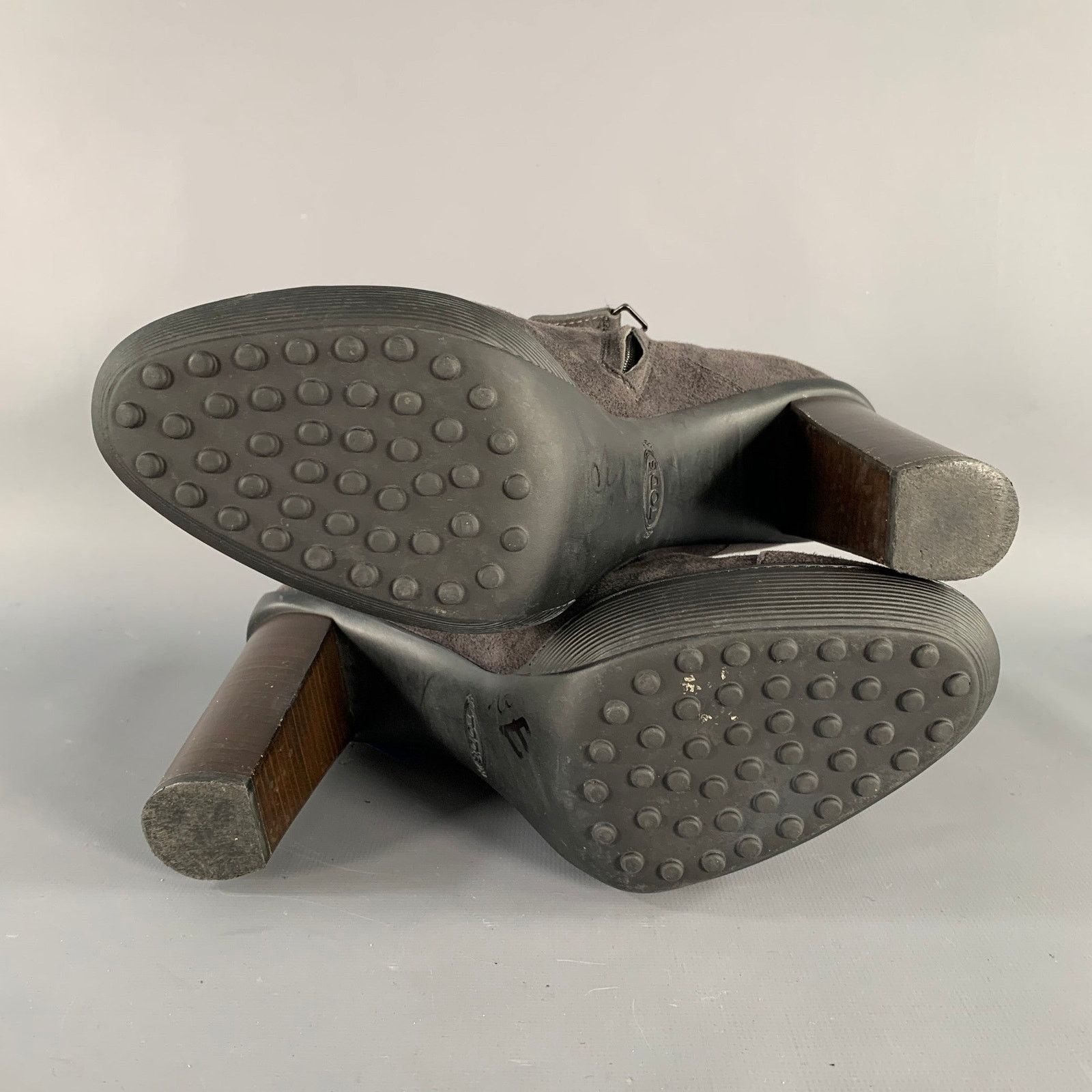 Tod's TOD'S Size 8.5 Grey Suede Platform Stacked Heel Ankle Boots Size US 8.5 / IT 38.5 - 6 Thumbnail