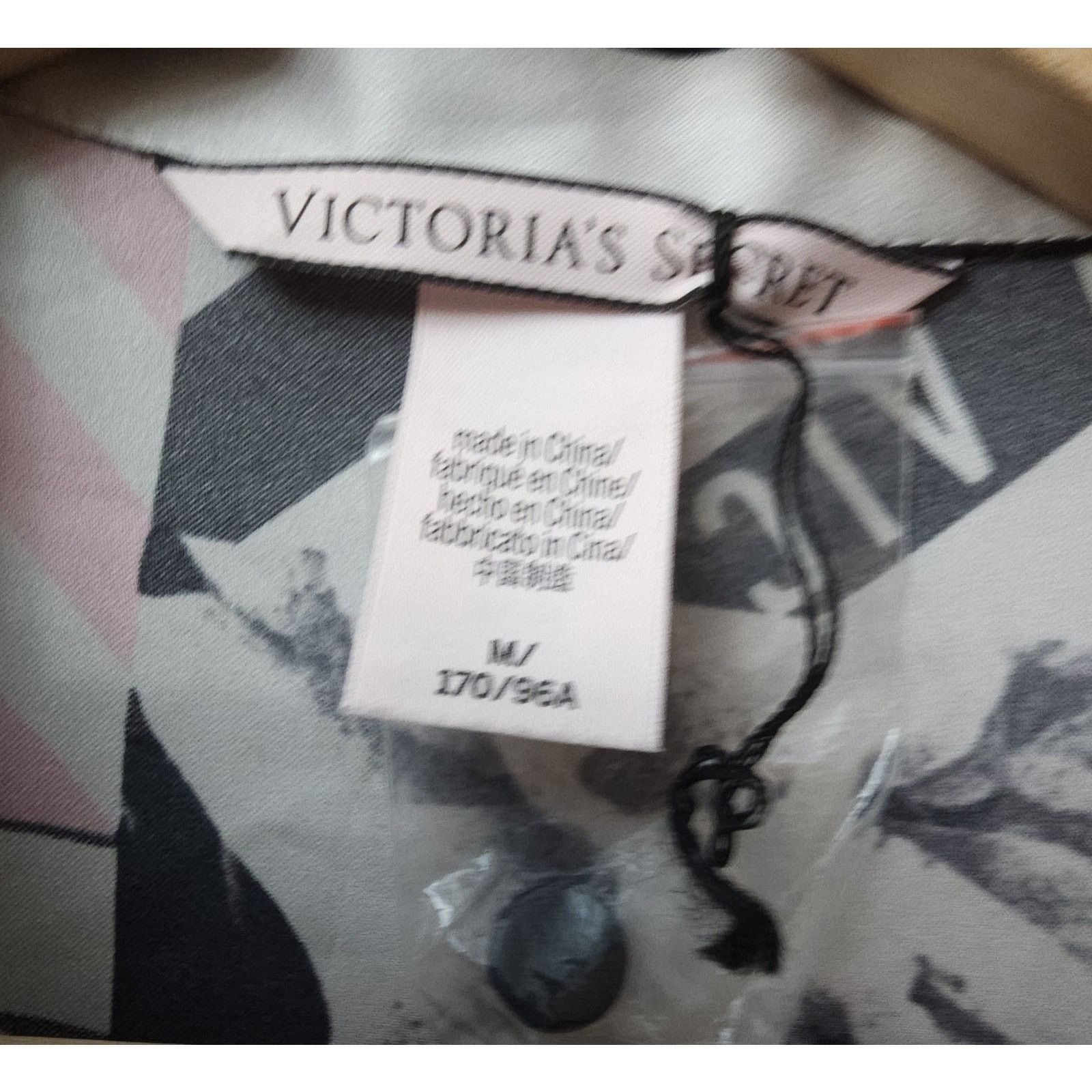 Victoria's Secret Victoria's Secret pink logo Pajama romper Sleep Wear Size M Size 28" / US 6 / IT 42 - 4 Thumbnail
