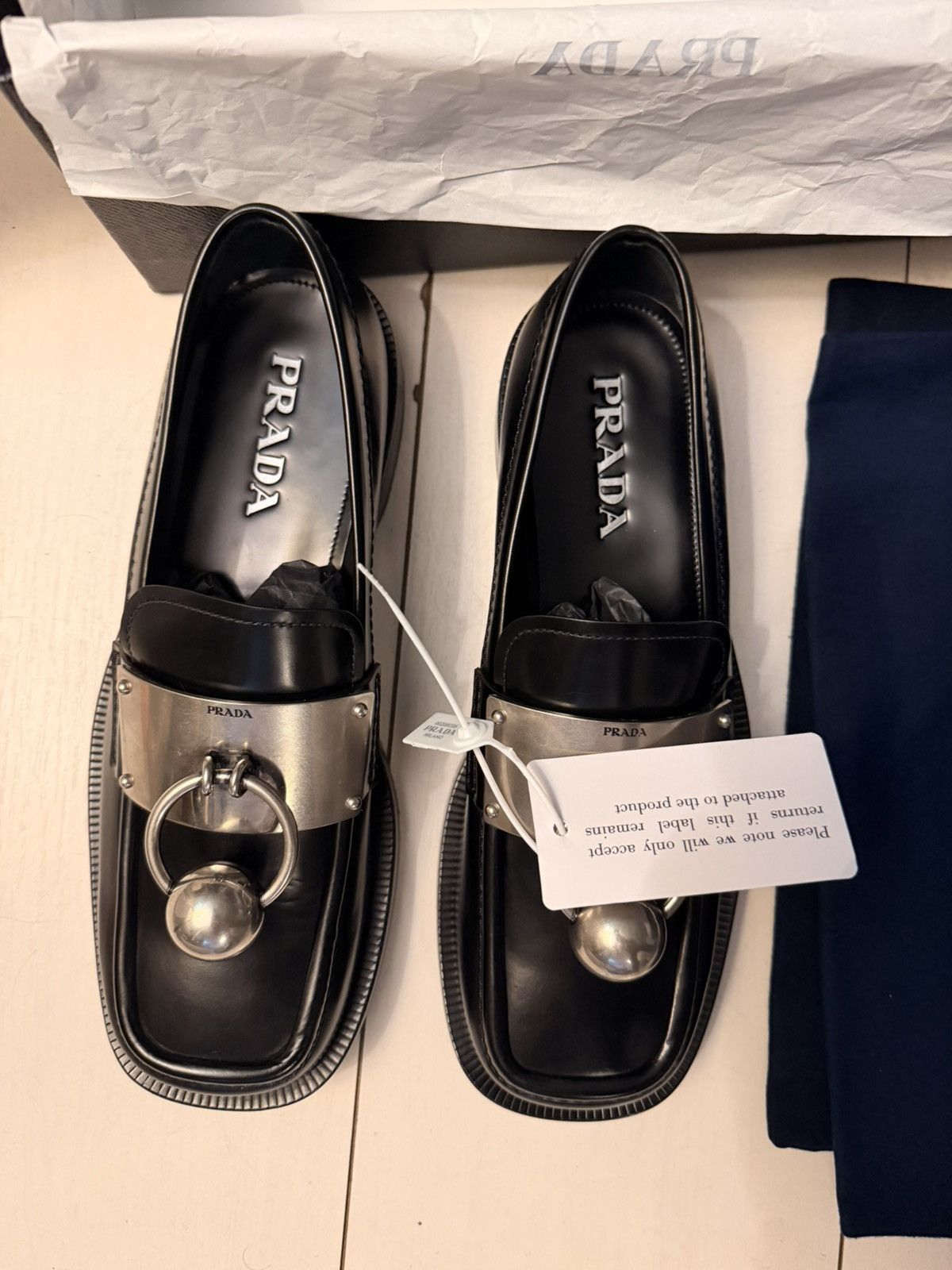 Prada NWT PRADA Men Brushed Leather Loafers with Metal Ring Size 9 Size US 9 / EU 42 - 9 Thumbnail