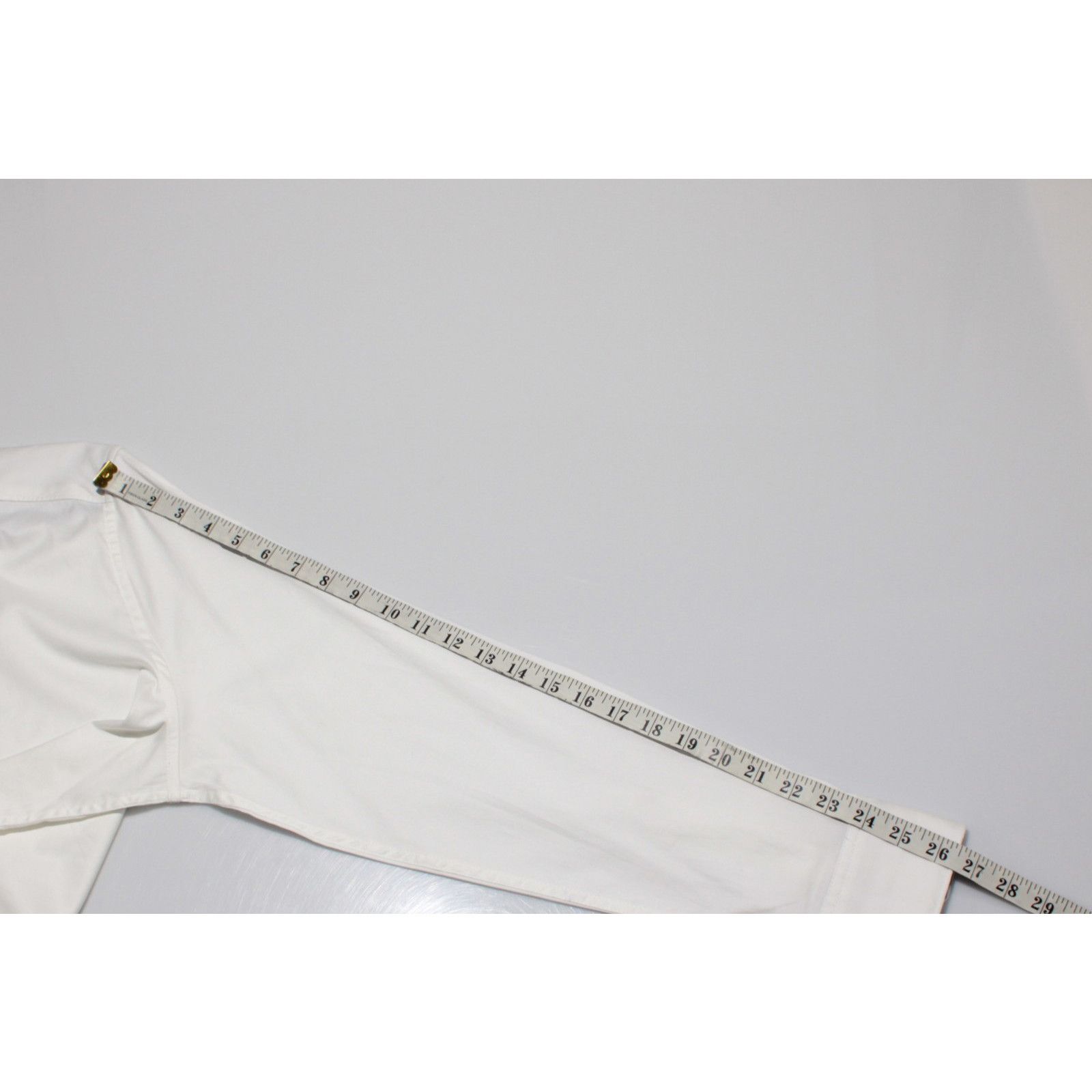 Robert Graham Robert Graham New with tags Shirt Size XL US In White Size US XL / EU 56 / 4 - 9 Thumbnail