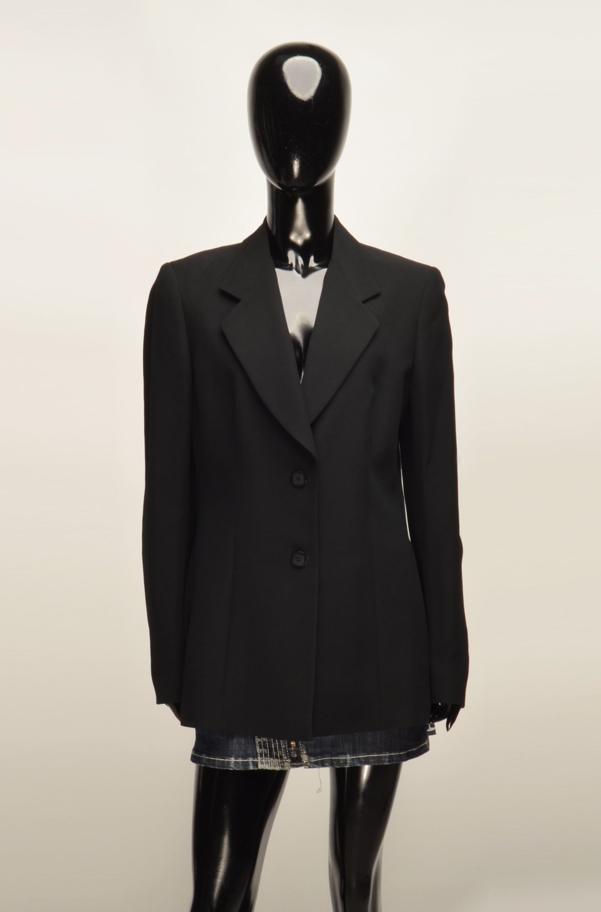 Max Mara Vintage Max Mara 90's Black Viscose Wool Blend Blazer Size M / US 6-8 / IT 42-44 - 1 Thumbnail