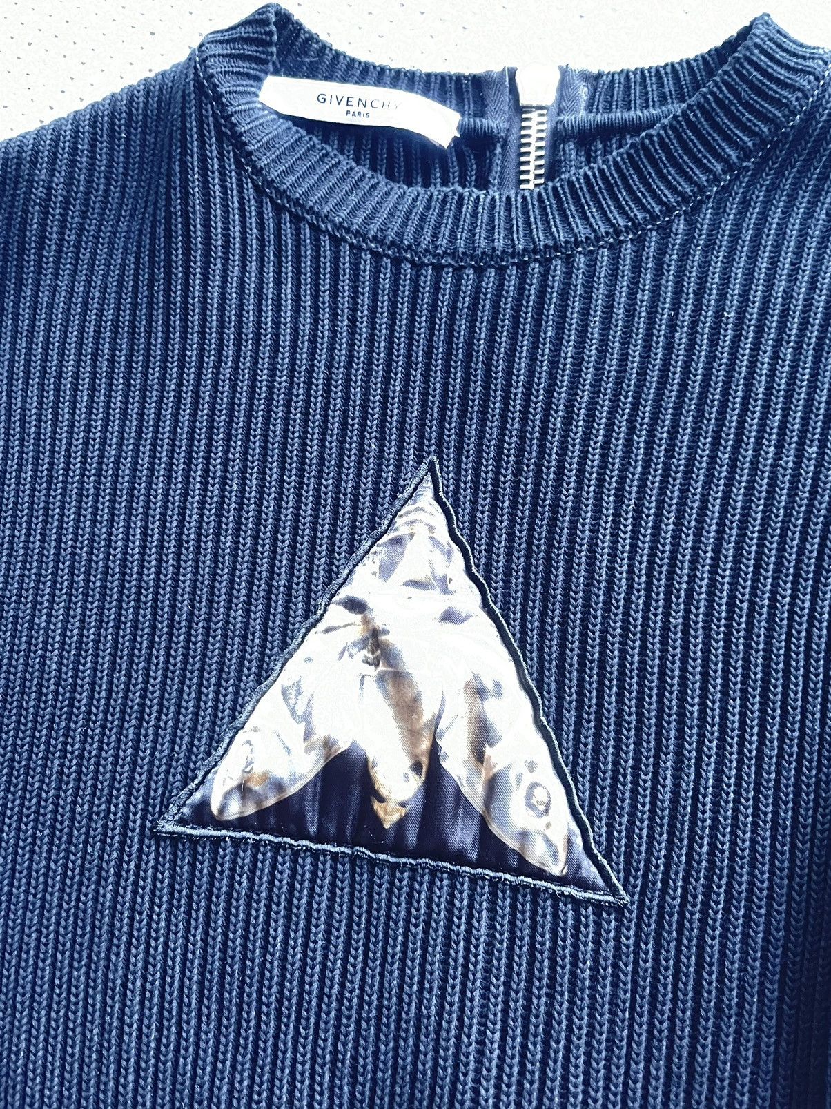 Givenchy Givenchy Black Ribbed Sweater with Triangle Graphic Size US M / EU 48-50 / 2 - 6 Thumbnail
