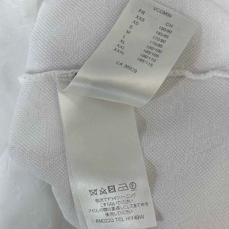 Louis Vuitton White Short Sleeve Louis Vuitton T -2505 Size M / US 6-8 / IT 42-44 - 7 Thumbnail
