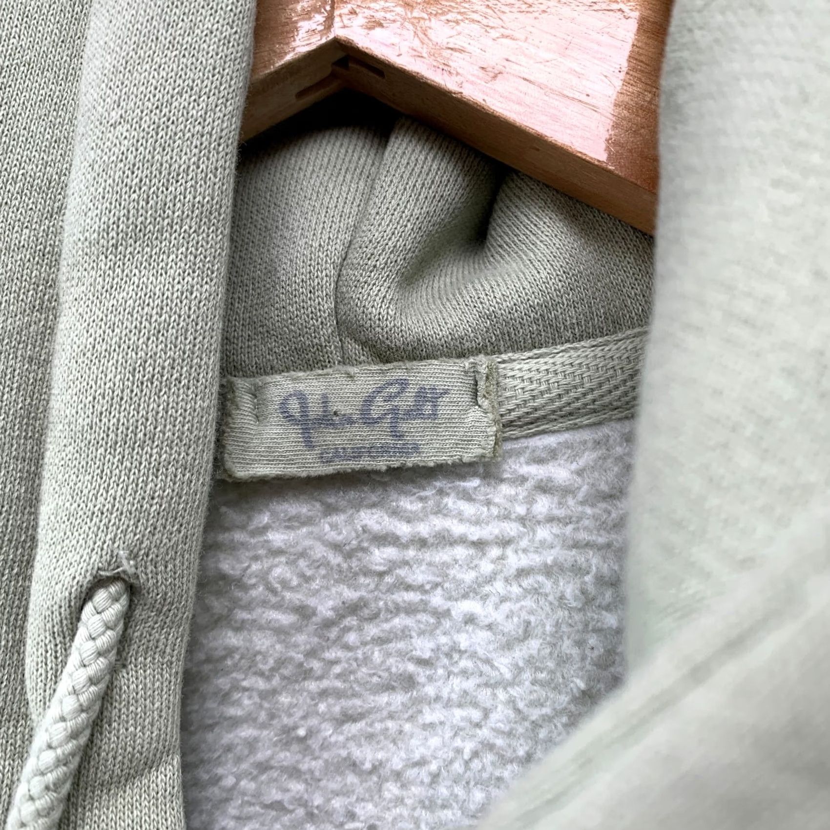 Brandy Melville John Galt Hoodie Womens One Size Pistachio Green Cropped Zip Sweatshirt 18x17.5 Size ONE SIZE - 6 Thumbnail