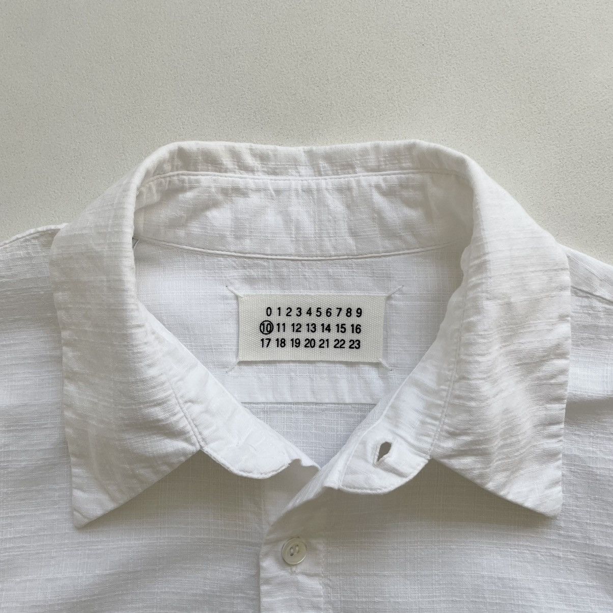 Maison Margiela S/S 03 White Grid Boucle Cotton Shirt Size US M / EU 48-50 / 2 - 3 Thumbnail