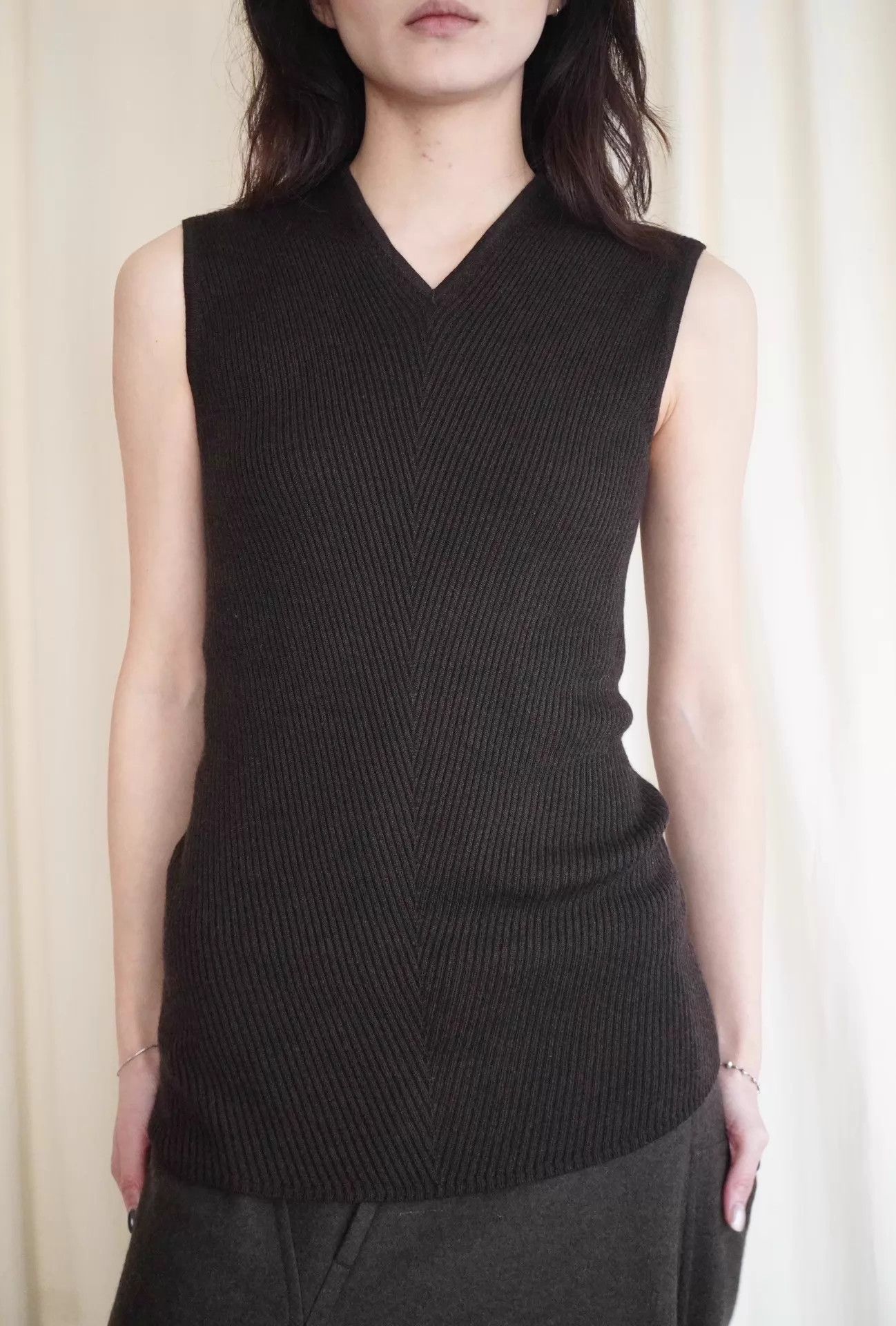 Hermes Hermes by JPG Herringbone Cashmere Silk Tank Top Deep Brown Size L / US 10 / IT 46 - 2 Thumbnail