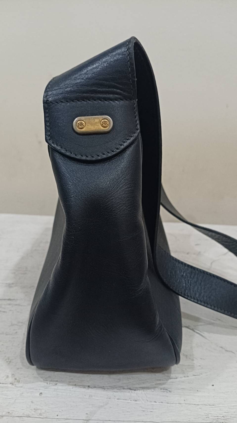 Nina Ricci × Vintage 80's Nina Ricci Leather Purse/Shoulder Strap/Signature Print Size ONE SIZE - 3 Thumbnail