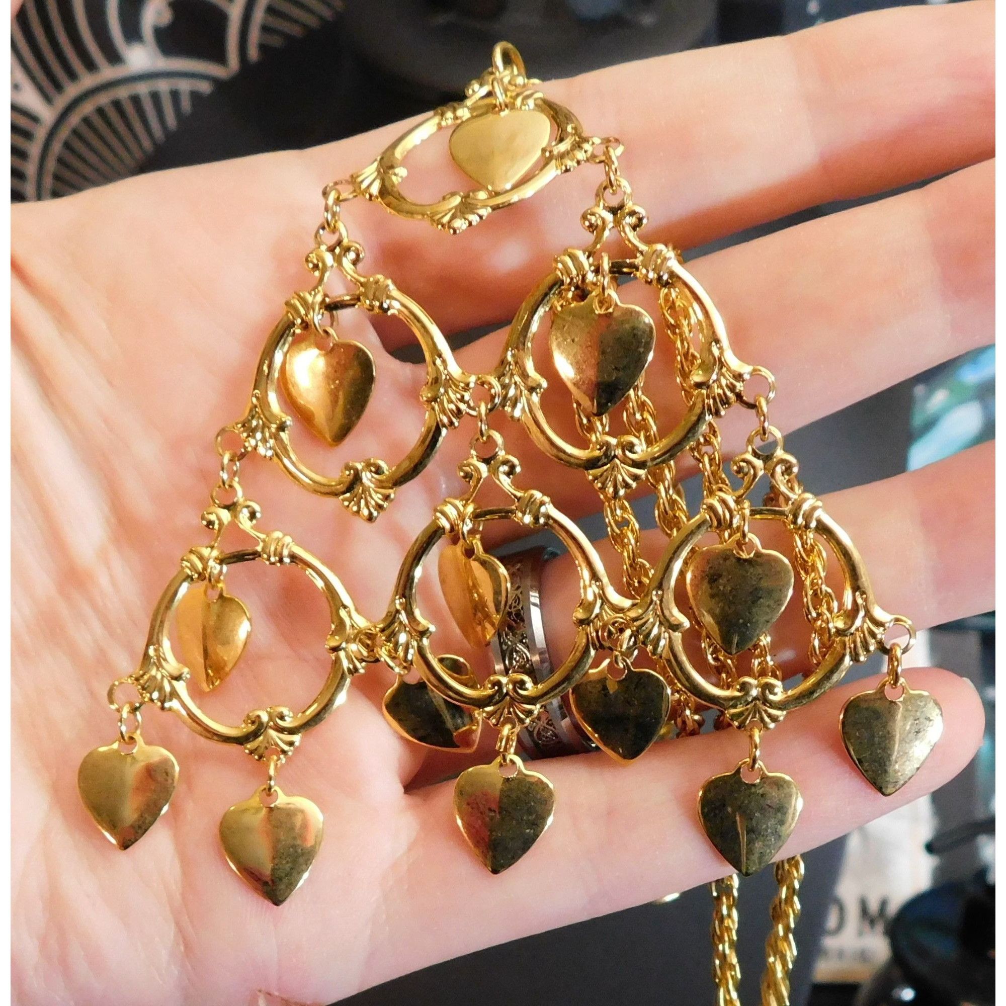 Other Vintage Heart Chandelier Triangle Necklace Size ONE SIZE - 6 Thumbnail