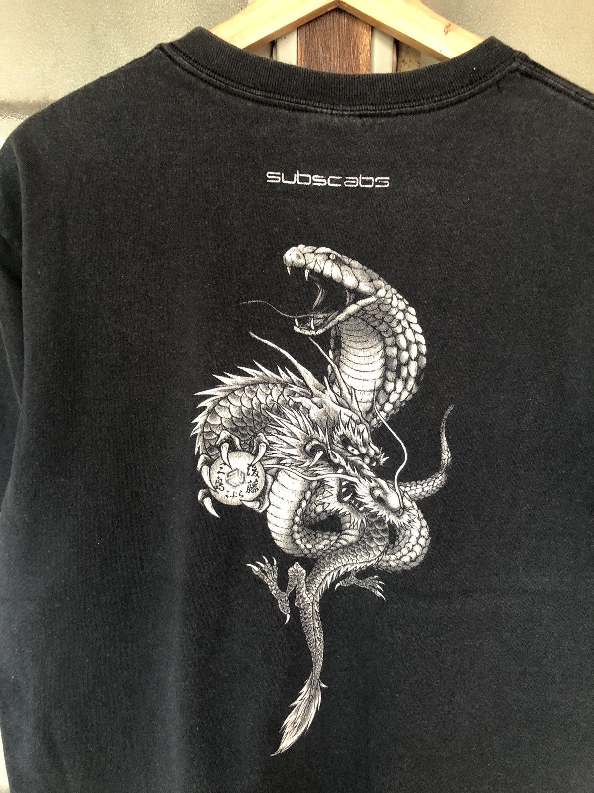 Vintage Vintage 90's Cobra x Dragon Shirt Tee Size US M / EU 48-50 / 2 - 10 Thumbnail