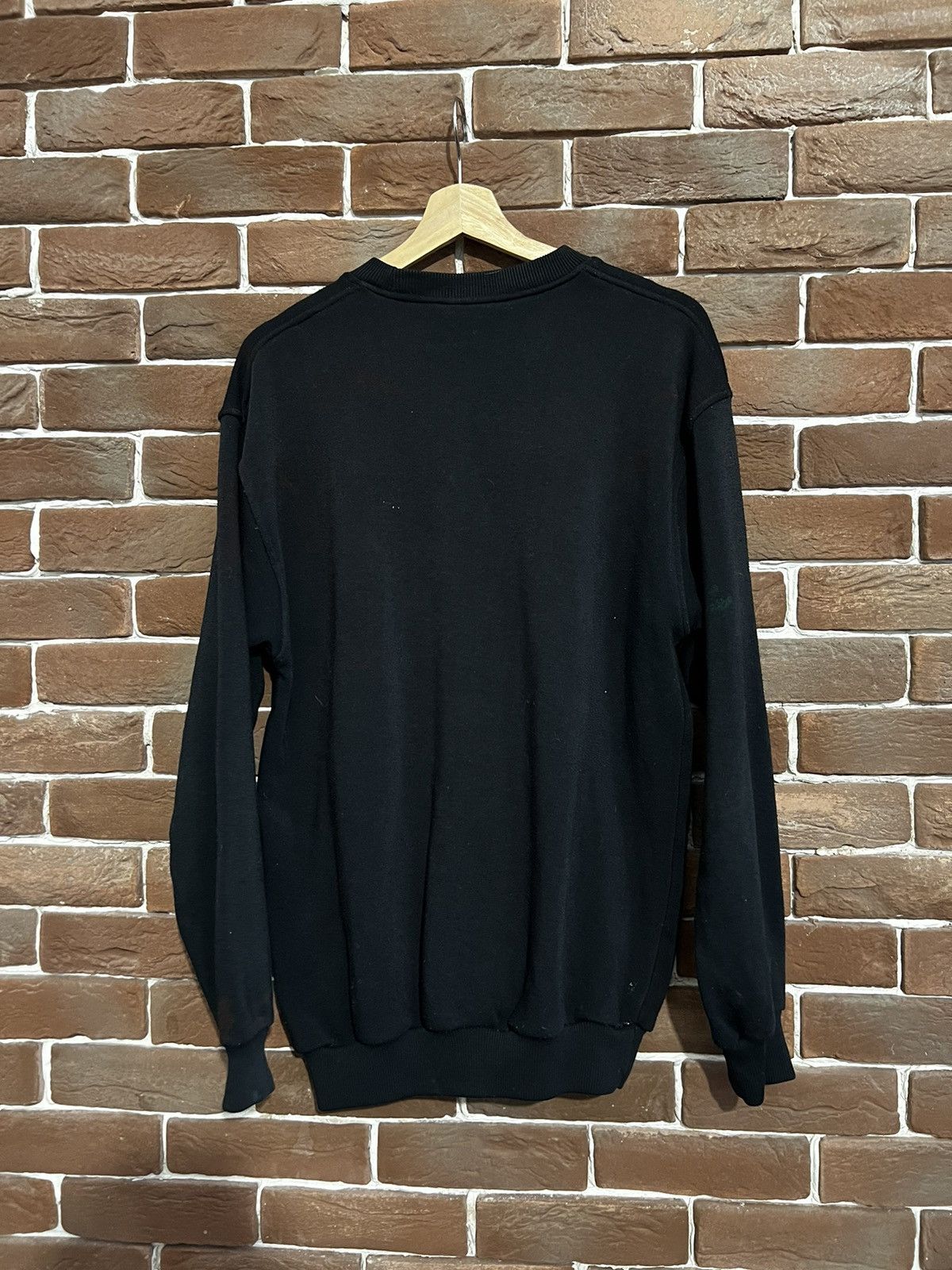 Vintage Vintage Wu Wear Big Logo Crewneck XL Rap Hip Hop Rare Size US XL / EU 56 / 4 - 2 Thumbnail