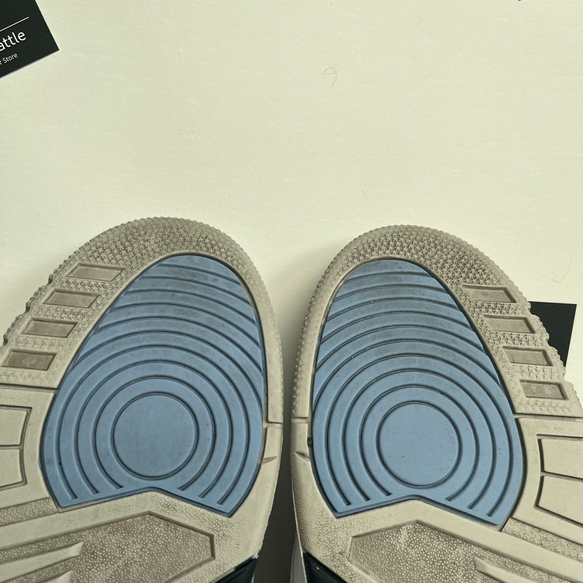 Jordan Brand Jordan 3 Unc Size US 13 / EU 46 - 4 Thumbnail