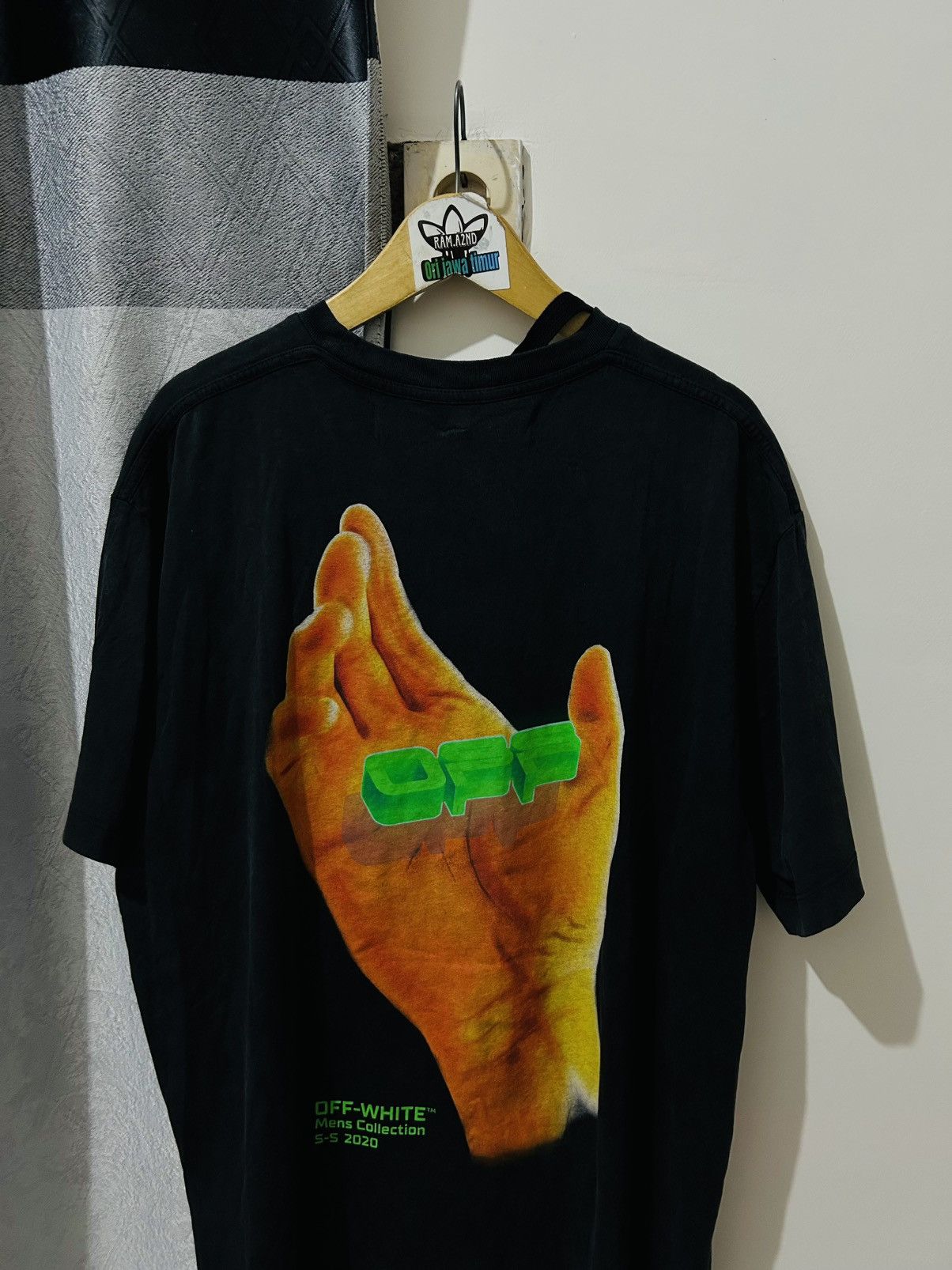 Off-White OFF-WHITE Hand Logo T-shirt Size US XL / EU 56 / 4 - 2 Thumbnail