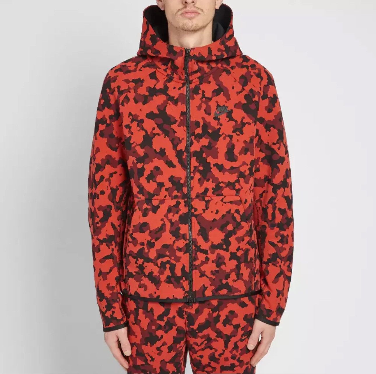 Nike Men’s Nike Tech Fleece Red Camo Hoodie Size L - CJ5975 603 Size US L / EU 52-54 / 3 - 2 Thumbnail