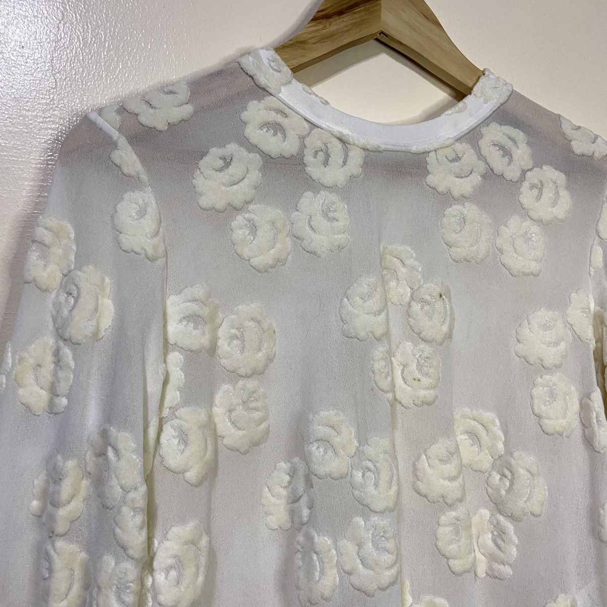 Tricot Comme des Garcons Comme des Garcons Tricot Flower Design Mesh Long Sleeve Tops Size M / US 6-8 / IT 42-44 - 16 Thumbnail