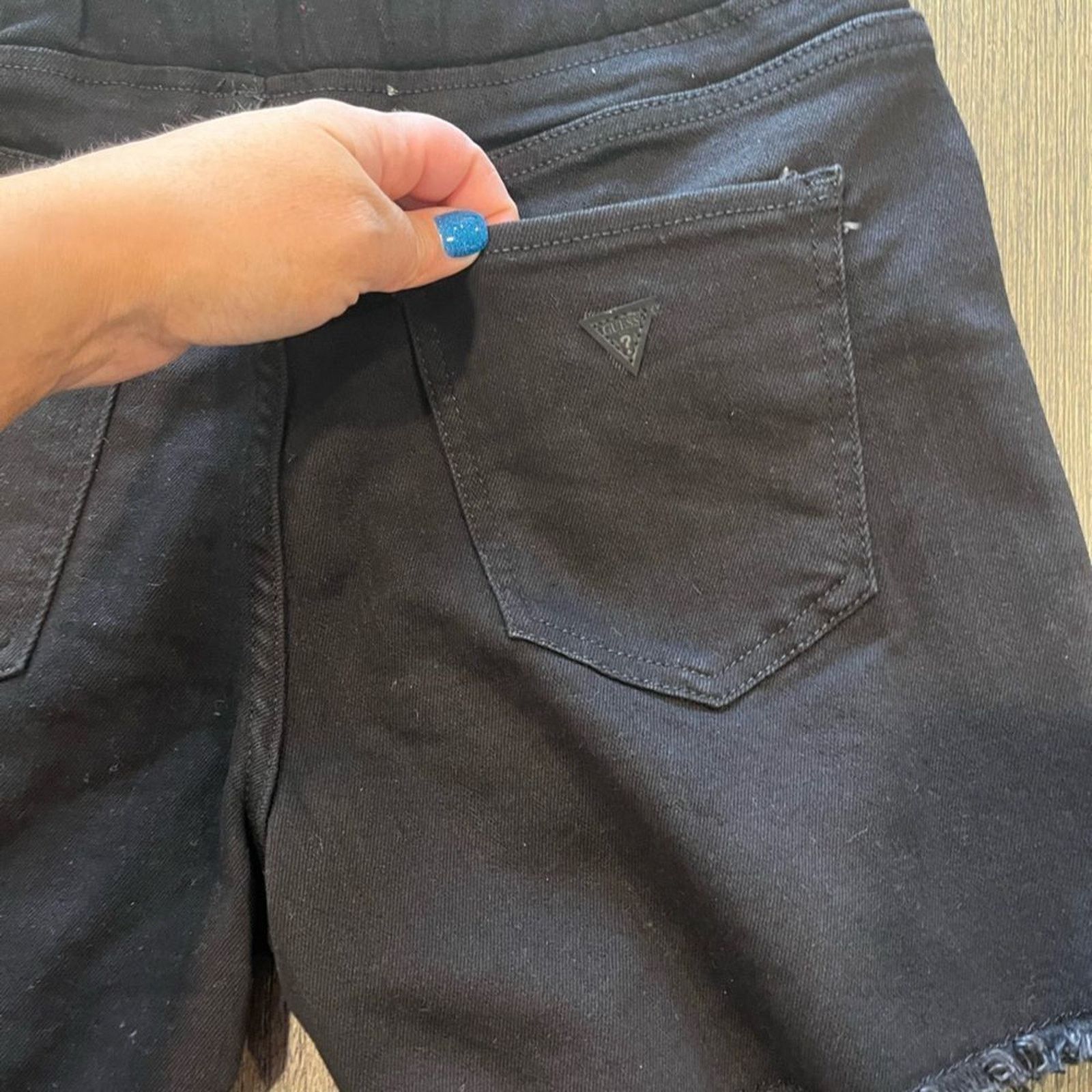 Guess NWOT Guess Black Distressed Denim Shorts Drawstring Size M Size 28" / US 6 / IT 42 - 6 Thumbnail