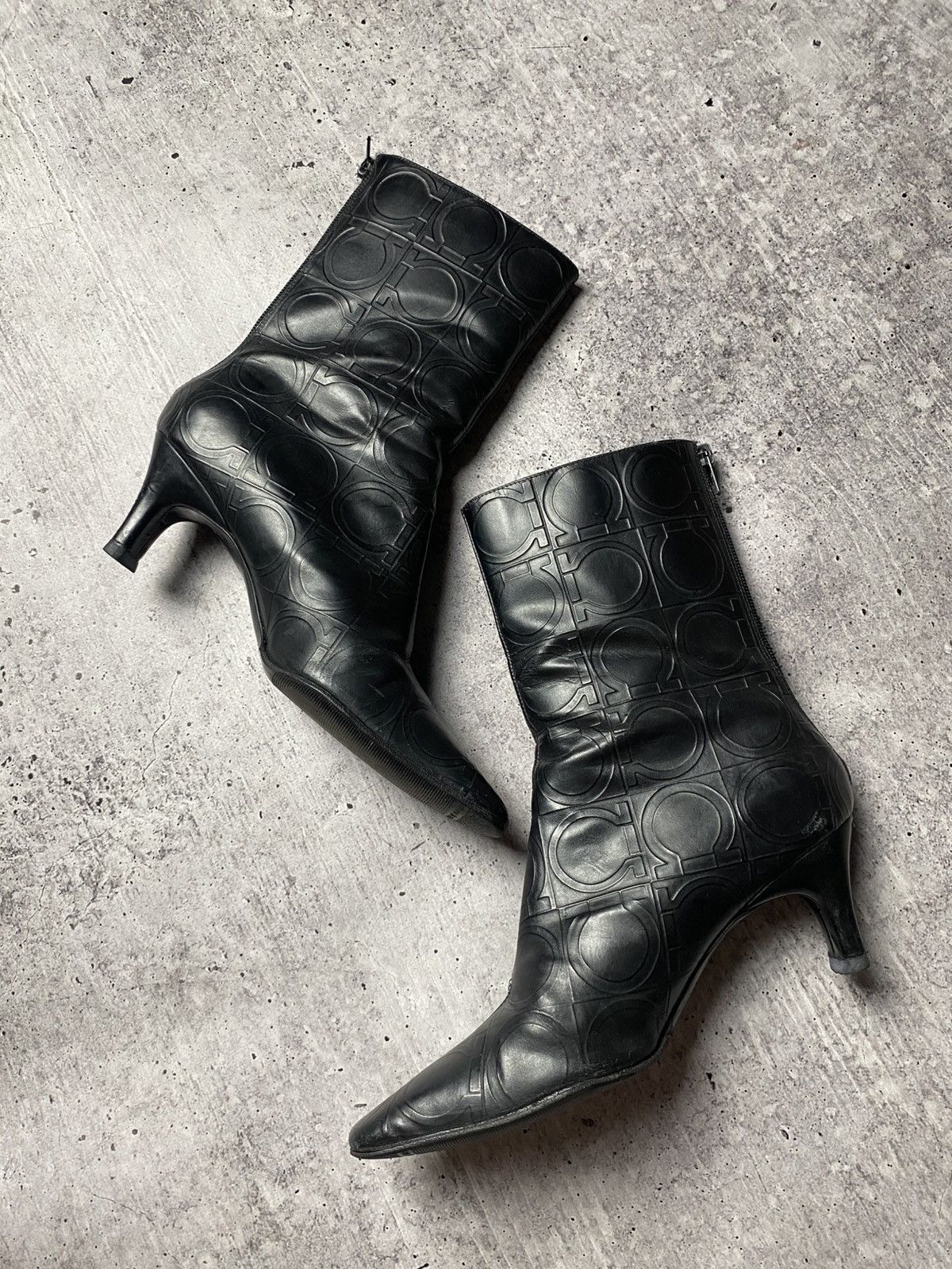 Salvatore Ferragamo Salvatore Ferragamo Monogram Leather Boots Size US 6 / IT 36 - 2 Thumbnail