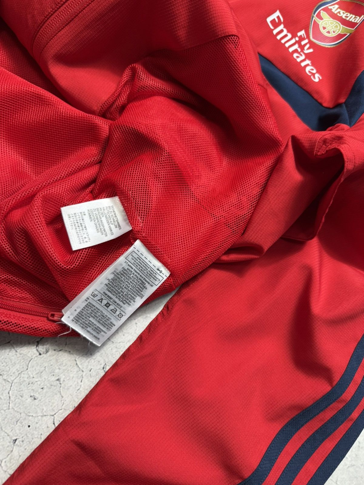 Adidas Adidas FC Arsenal Full Zip Nylon Jacket Football Size L Size US L / EU 52-54 / 3 - 7 Thumbnail