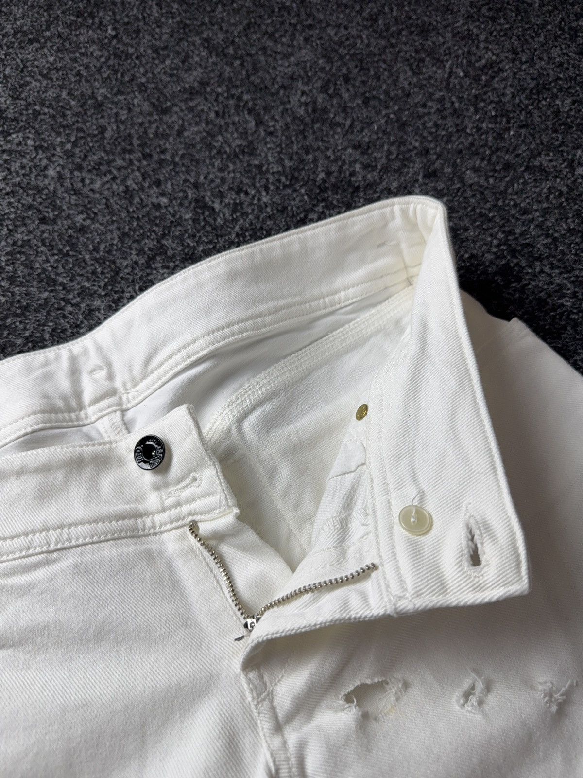 Diesel Luxury 00s Diesel Distressed White Jeans Slim Straight Y2K Size 30" / US 8 / IT 44 - 12 Thumbnail