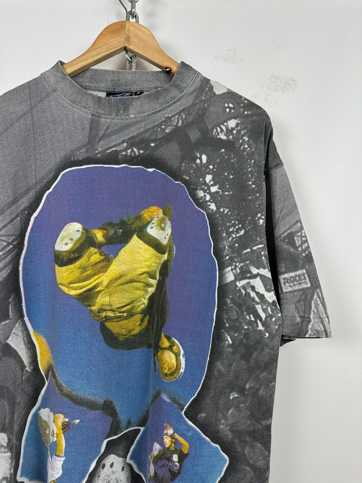 Tony Hawk Vintage All Over Print Skateboard Let’s Go Y2K T-Shirt Size US M / EU 48-50 / 2 - 6 Thumbnail
