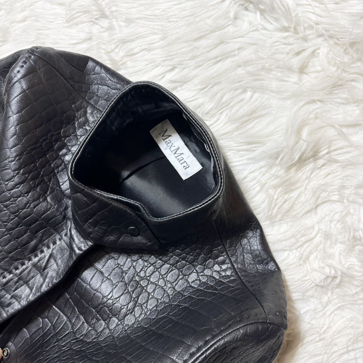 Max Mara Max Mara Crocodile Embossed Leather Jacket and Skirt Suit Size M / US 6-8 / IT 42-44 - 9 Thumbnail