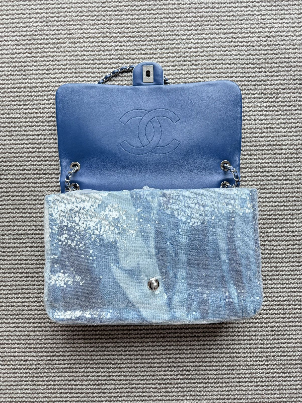 Chanel Chanel Blue sequins XL maxi Classic Flap bag Size ONE SIZE - 3 Thumbnail