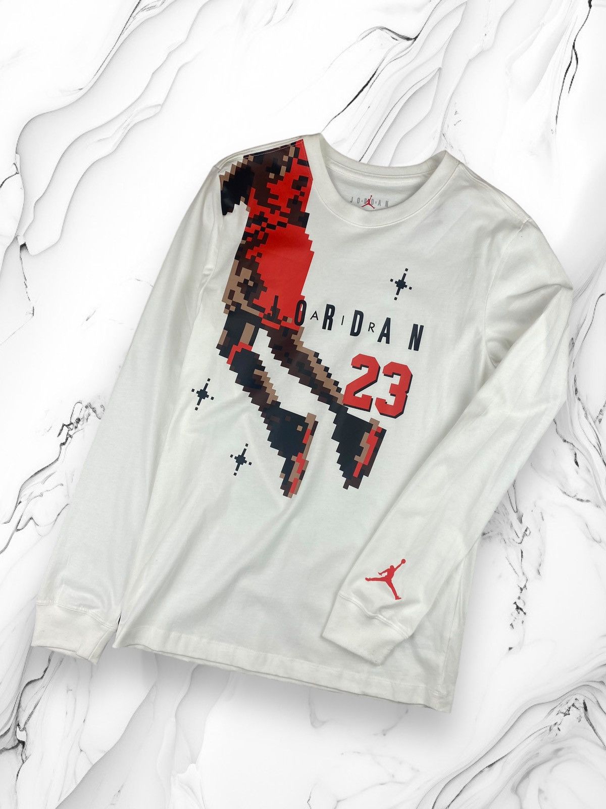 Jordan Brand × Nike Nike Air Jordan Big Logo Long Sleeve Size S Size US S / EU 44-46 / 1 - 1 Thumbnail