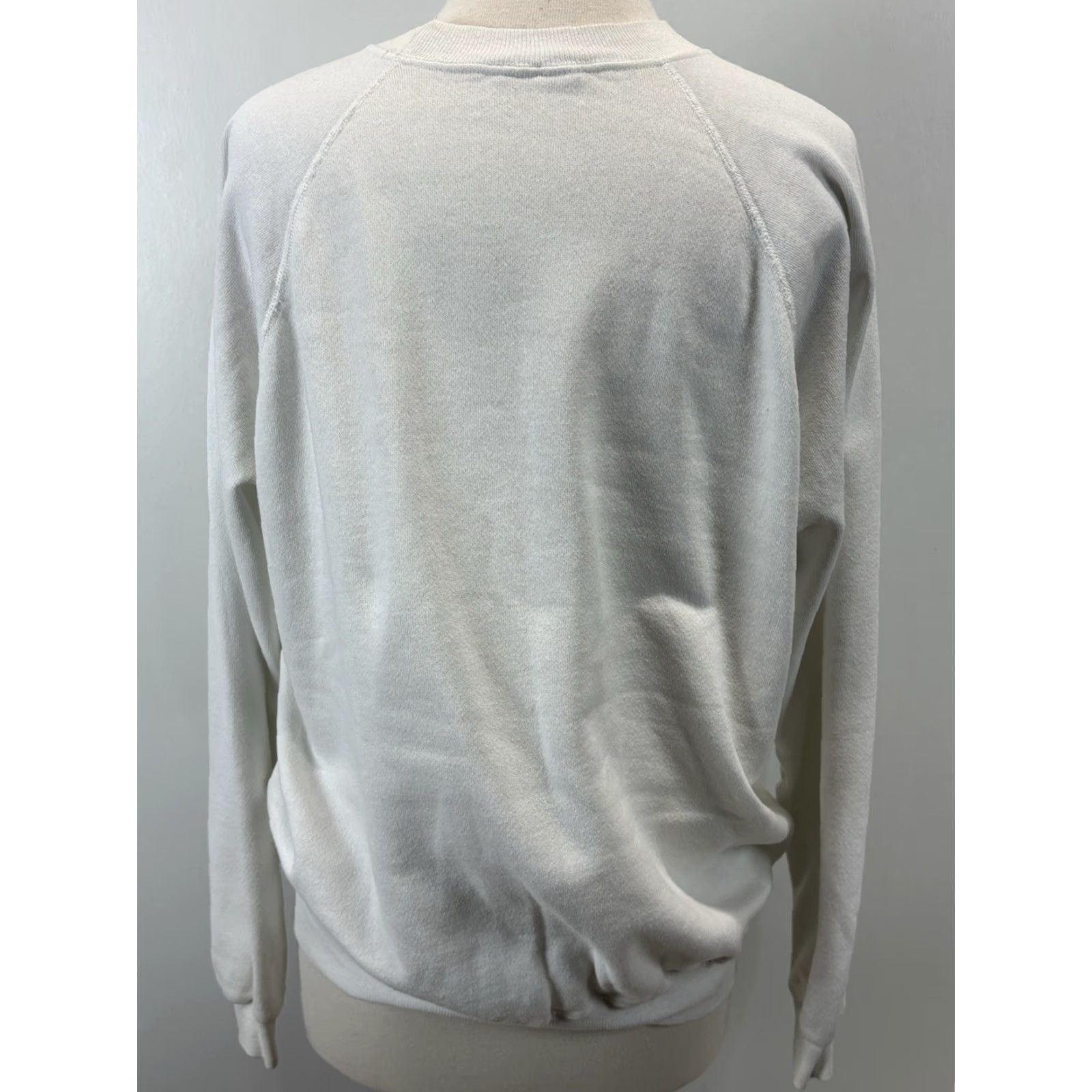 Hanes Vtg Hanes Cat Quilted Sweatshirt Sz X-Large White Granny Core Kitschy 90s Size XL / US 12-14 / IT 48-50 - 3 Thumbnail