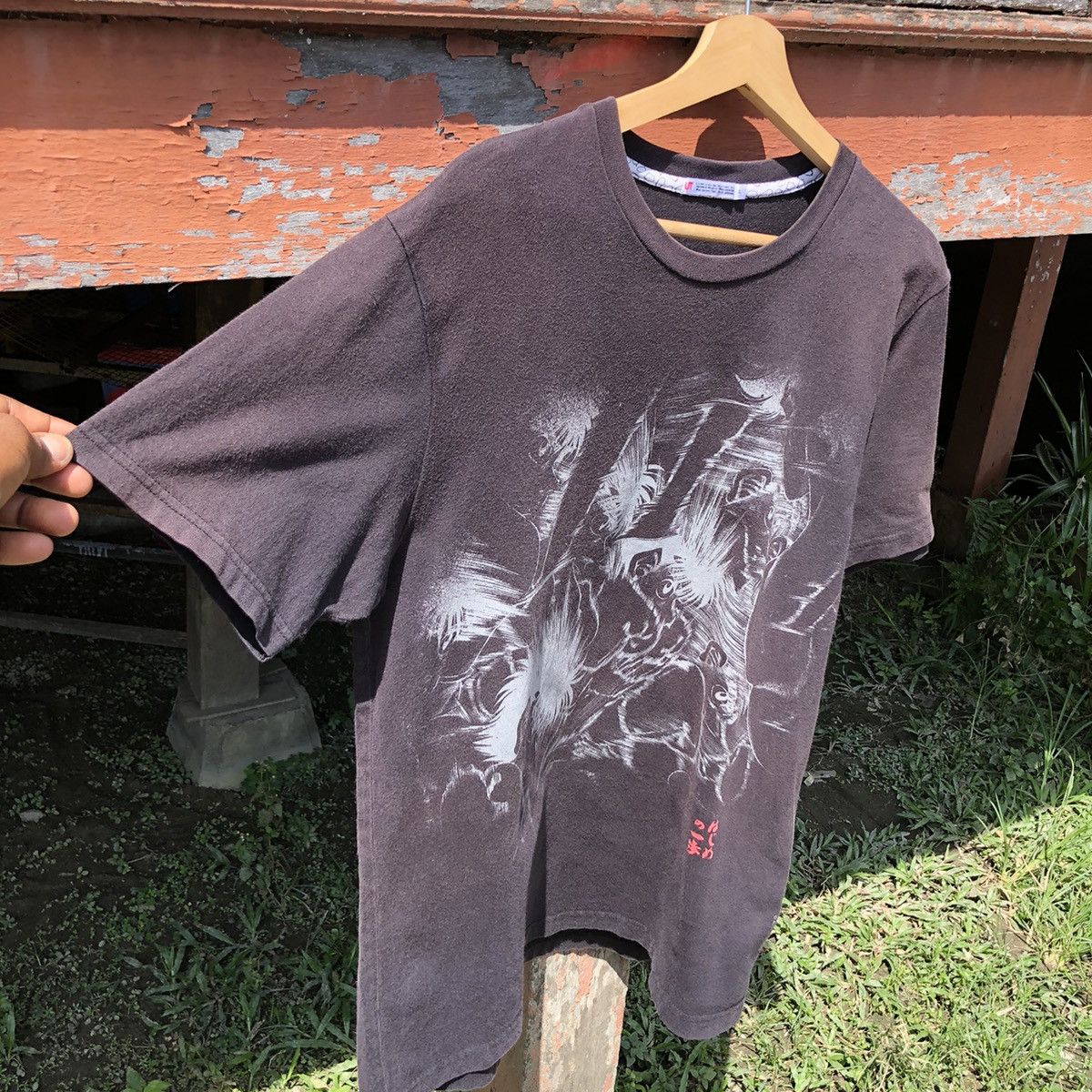 Anime Sunfaded Uniqlo X Anime Tshirt Size US L / EU 52-54 / 3 - 6 Thumbnail