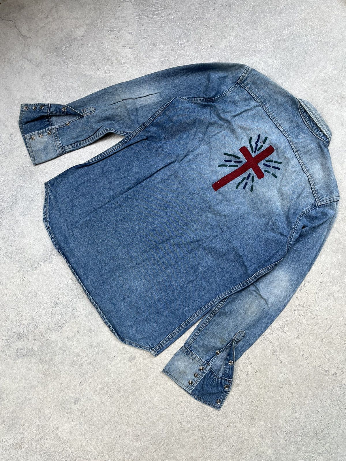 FUCT FUCT SSDD WASHED DESERT ANGEL DENIM SHIRT Size US M / EU 48-50 / 2 - 5 Thumbnail