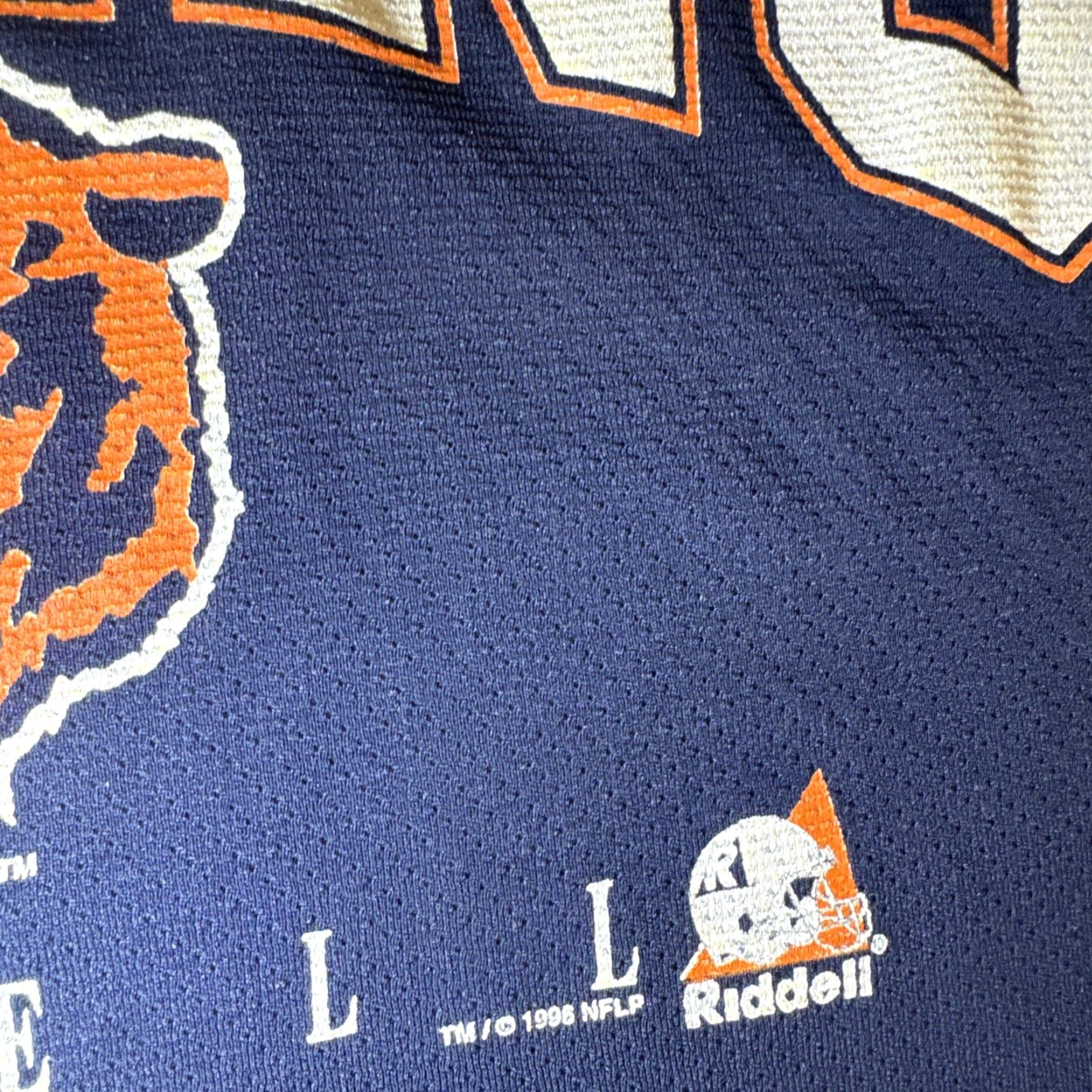 Riddell VINTAGE Chicago Bears Riddell V-Neck T-Shirt NFL Football XL Men Blue Jersey 1996 Size US XL / EU 56 / 4 - 4 Thumbnail