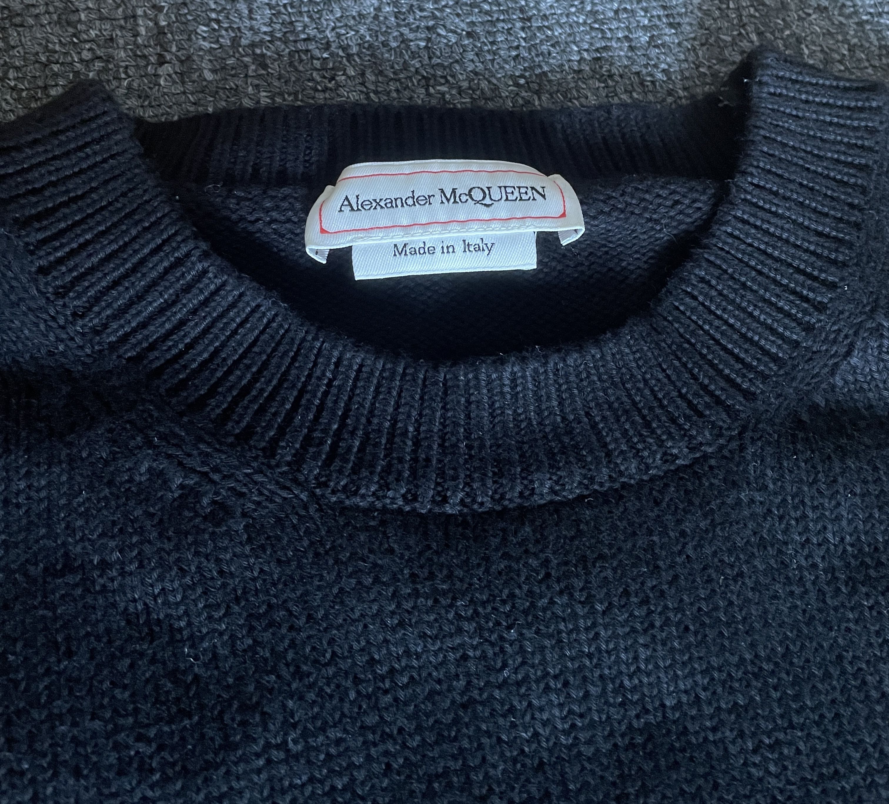 Alexander McQueen Alexander McQueen black embroidered sweater size L Size US L / EU 52-54 / 3 - 4 Thumbnail
