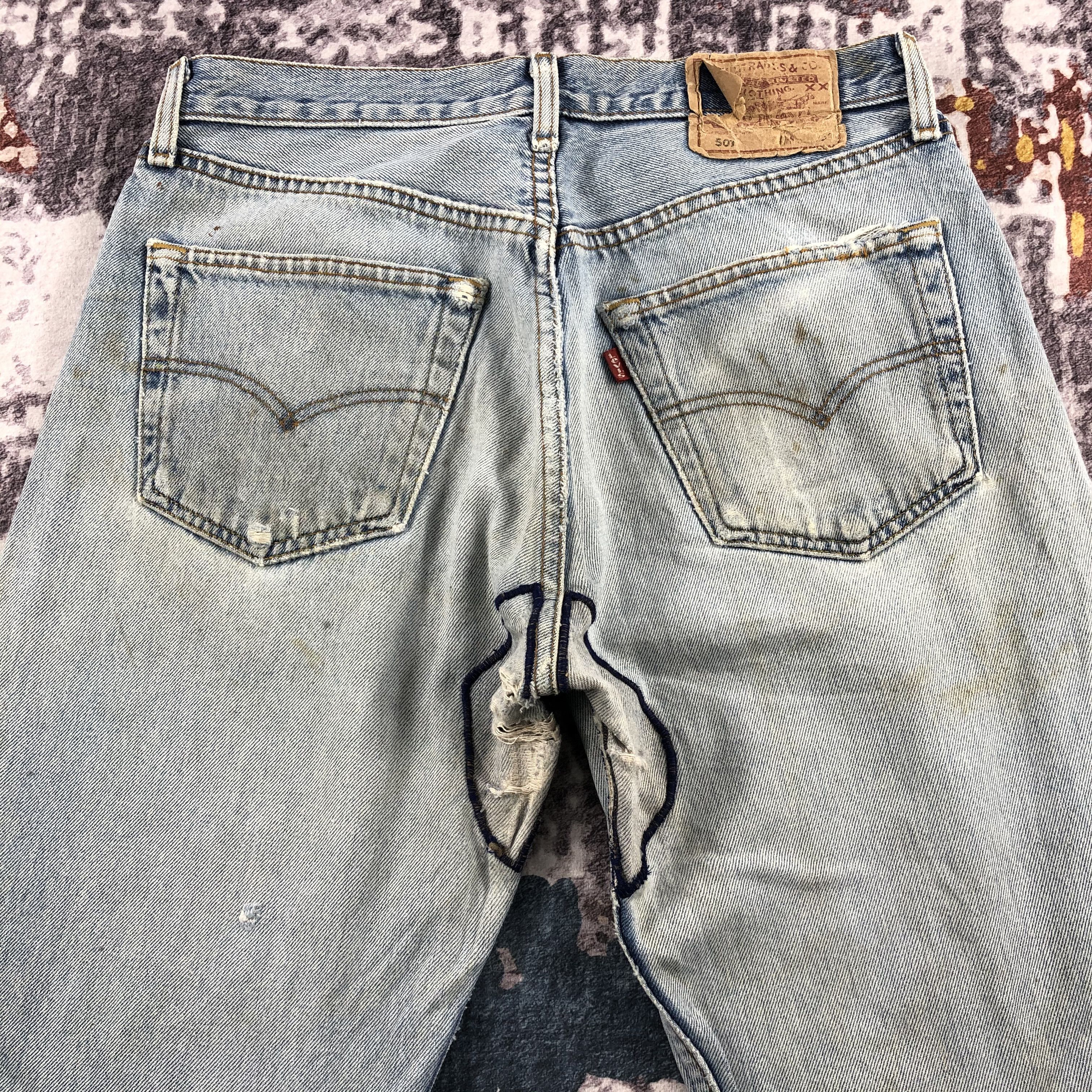 Levi's 90s Vintage Light Wash Levis 501 Jeans-JM2188 Size US 31 - 5 Thumbnail