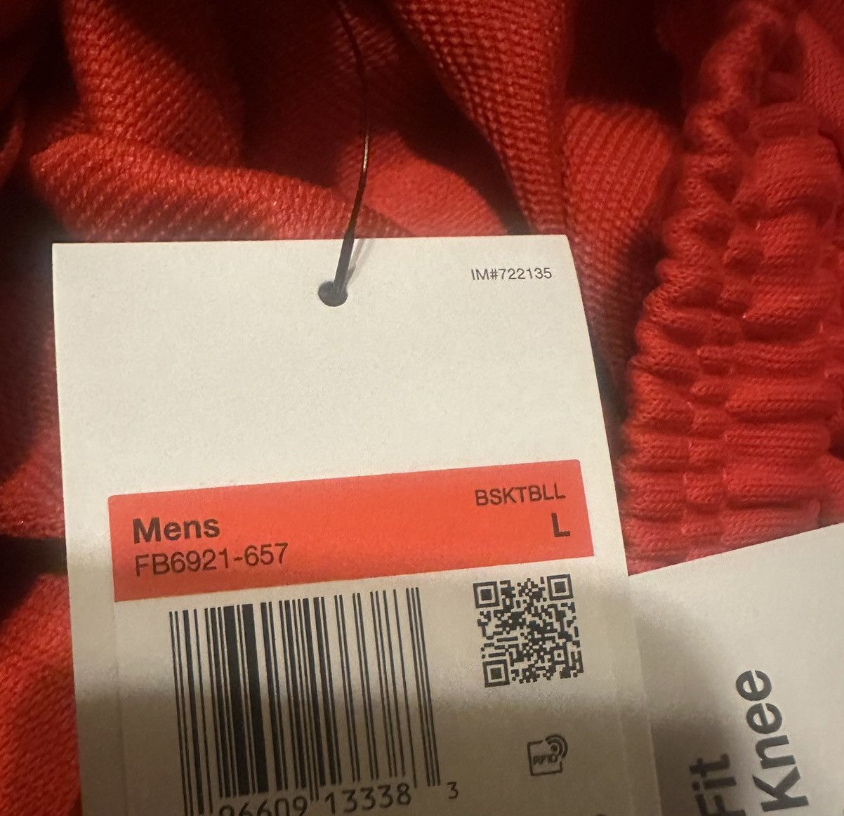 Nike Nike Dri-FIT Standard Issue 8" Basketball Shorts Red Men`s Size US 32 / EU 48 - 2 Thumbnail