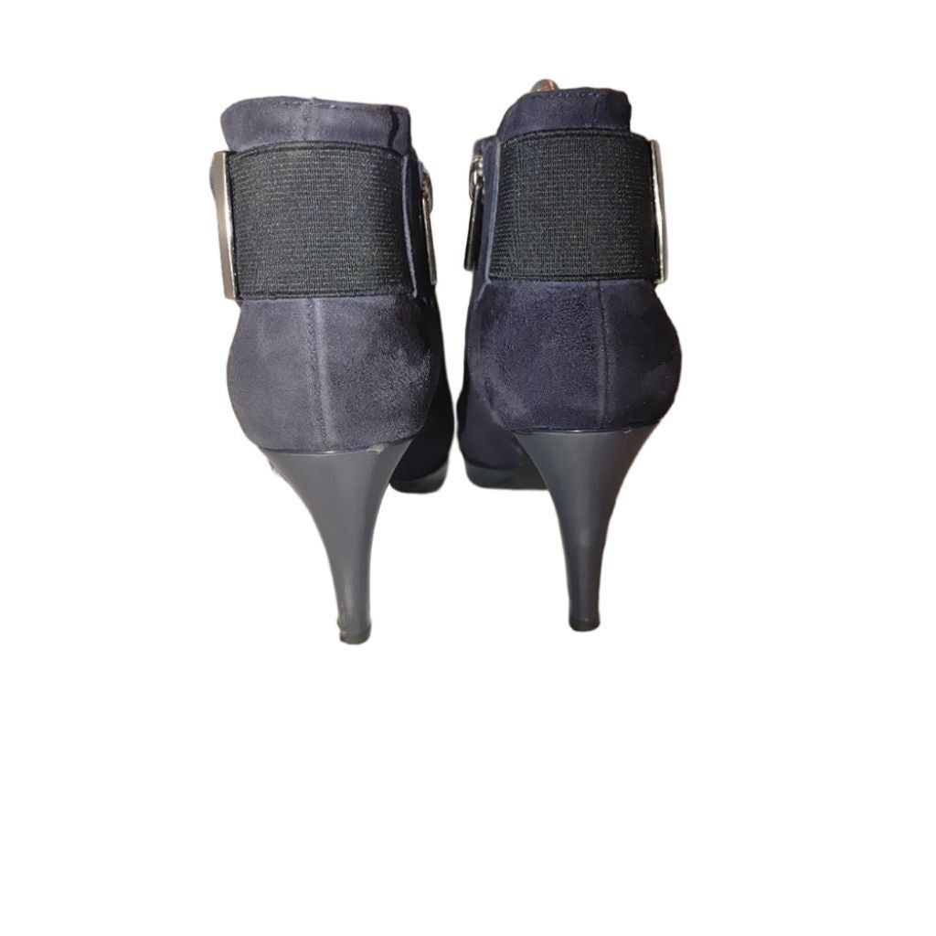Band Tees Bandolino Christina Suede Ankle Bootie Size 5.5M Size US 5.5 / IT 35.5 - 2 Thumbnail