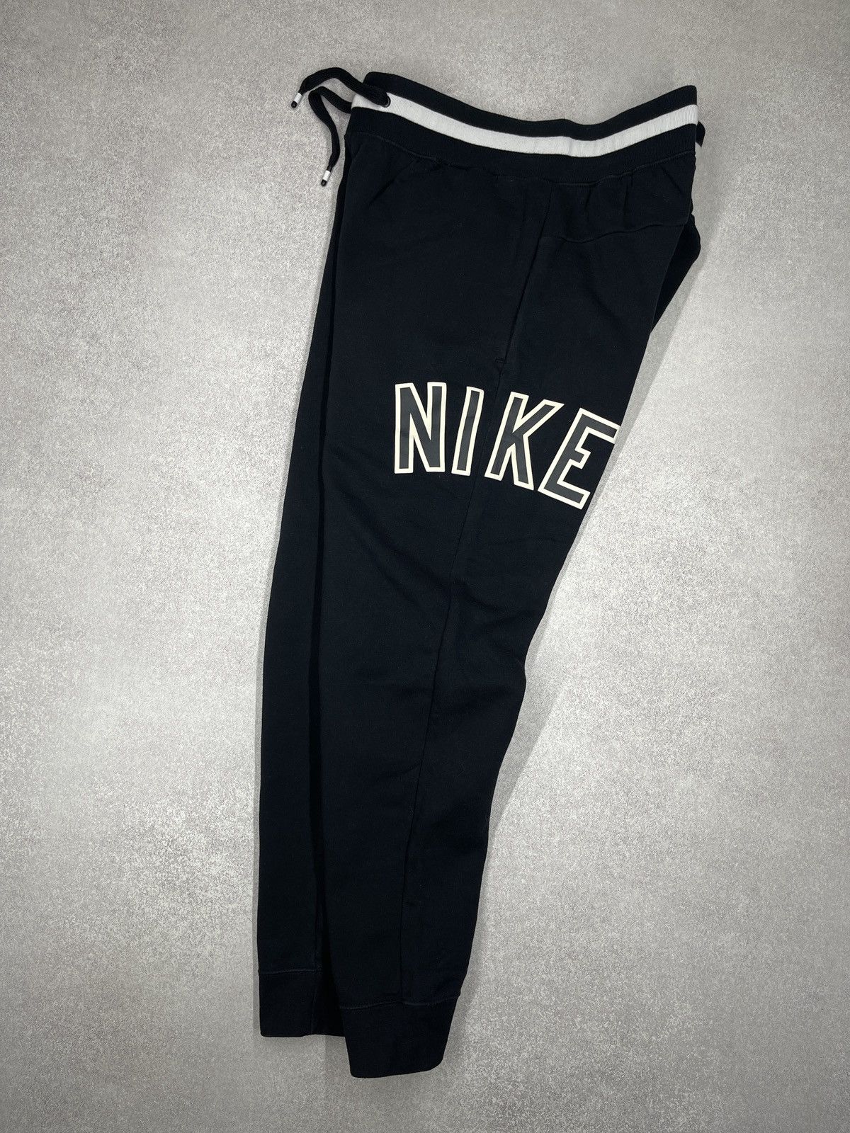 Nike Mens Nike Air Fleece Sweatpants Black Big Logo Drill Y2K Size US 34 / EU 50 - 4 Thumbnail