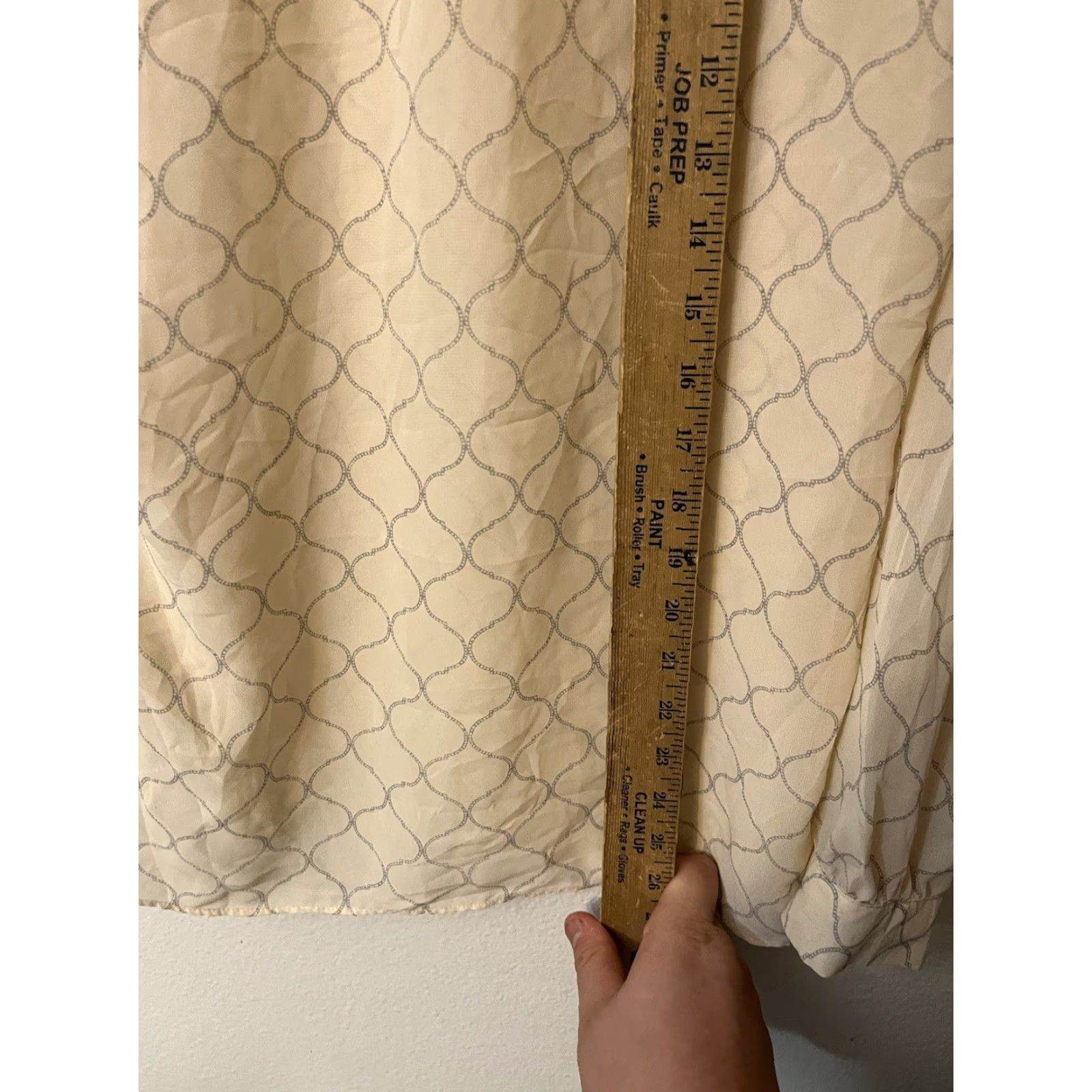 Gap Gap Beige And Grey Blouse Sheer Longsleeves Size Medium Size M / US 6-8 / IT 42-44 - 4 Thumbnail