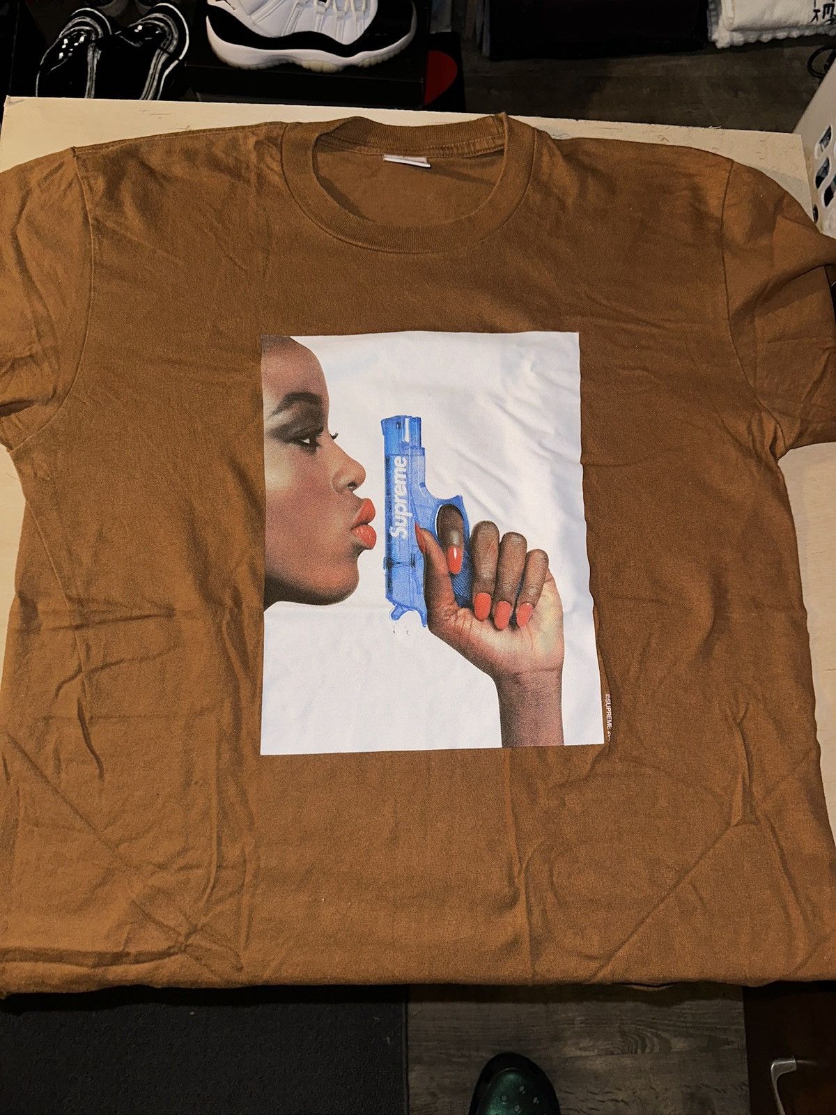 Designer × Supreme SUPREME WATER GUN TEE Size US M / EU 48-50 / 2 - 2 Thumbnail
