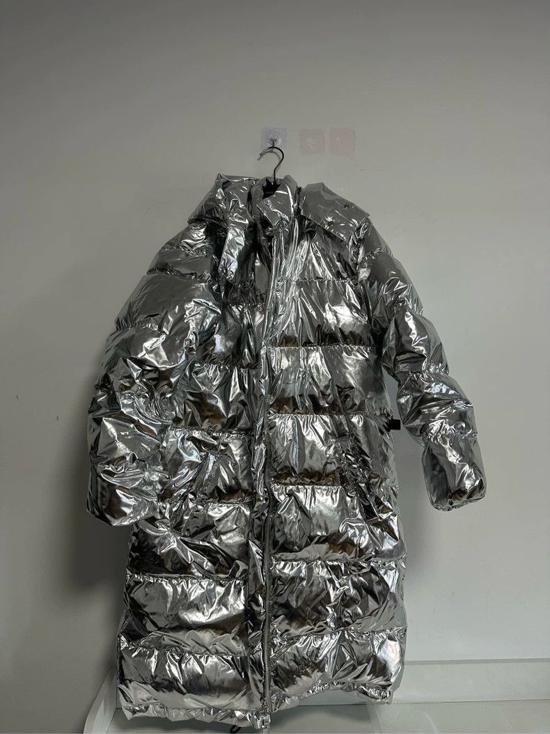 Louis Vuitton LOUIS VUITTON Long Down Jacket Size XS / US 0-2 / IT 36-38 - 1 Thumbnail