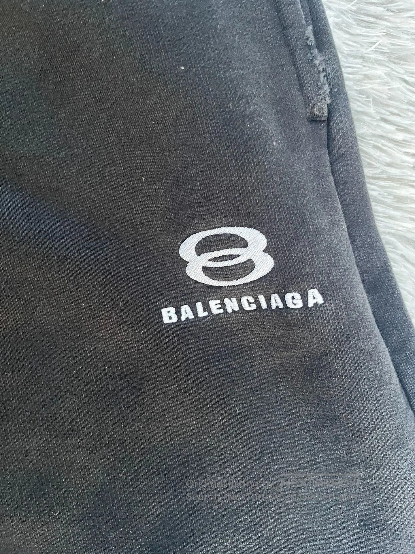 Balenciaga balenciaga black embroidered sweatpants. Size US 26 / EU 42 - 2 Thumbnail