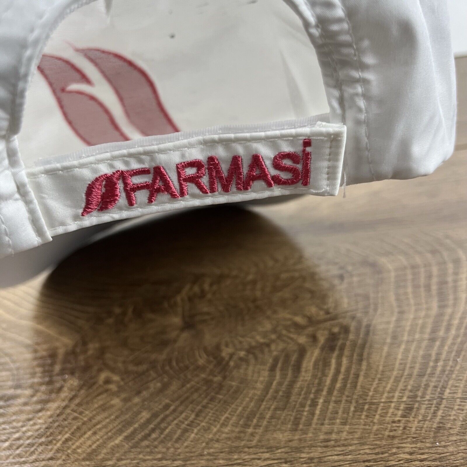 Other Farmasi Hat Farmasi Adjustable Hat White Adjustable Hat Whit Size ONE SIZE - 10 Thumbnail