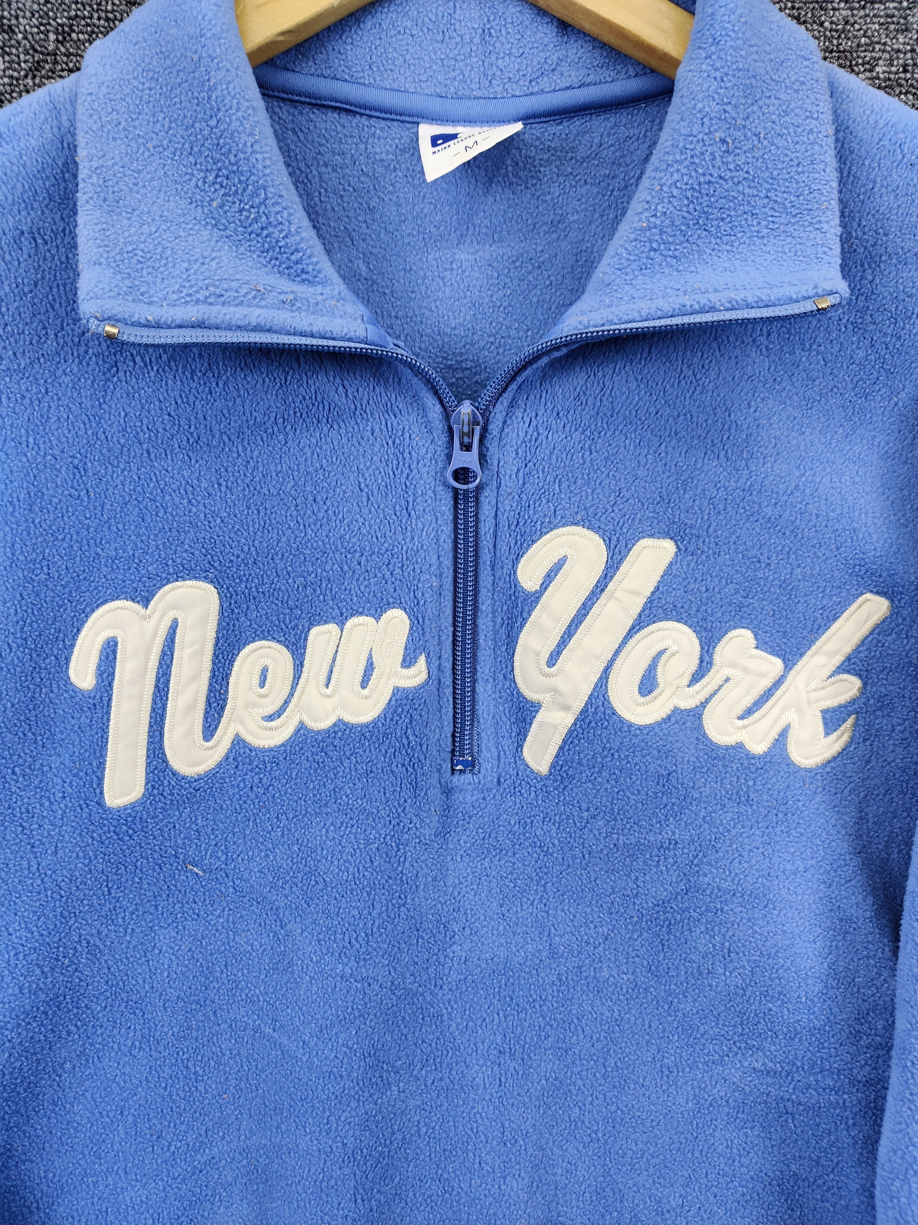 MLB MLB New York Yankees Uniqlo Fleece Jacket Size US M / EU 48-50 / 2 - 9 Thumbnail