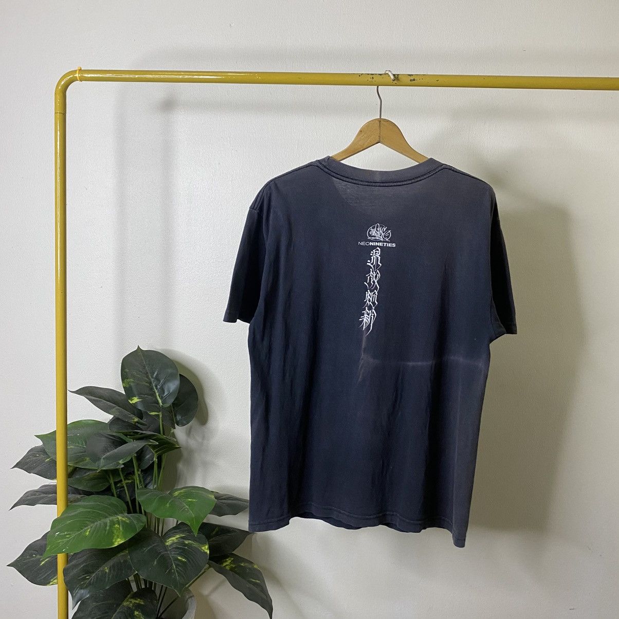 Vintage Y2K Inside Originals Neo Nineties Streetwear T Shirt Size US L / EU 52-54 / 3 - 5 Thumbnail