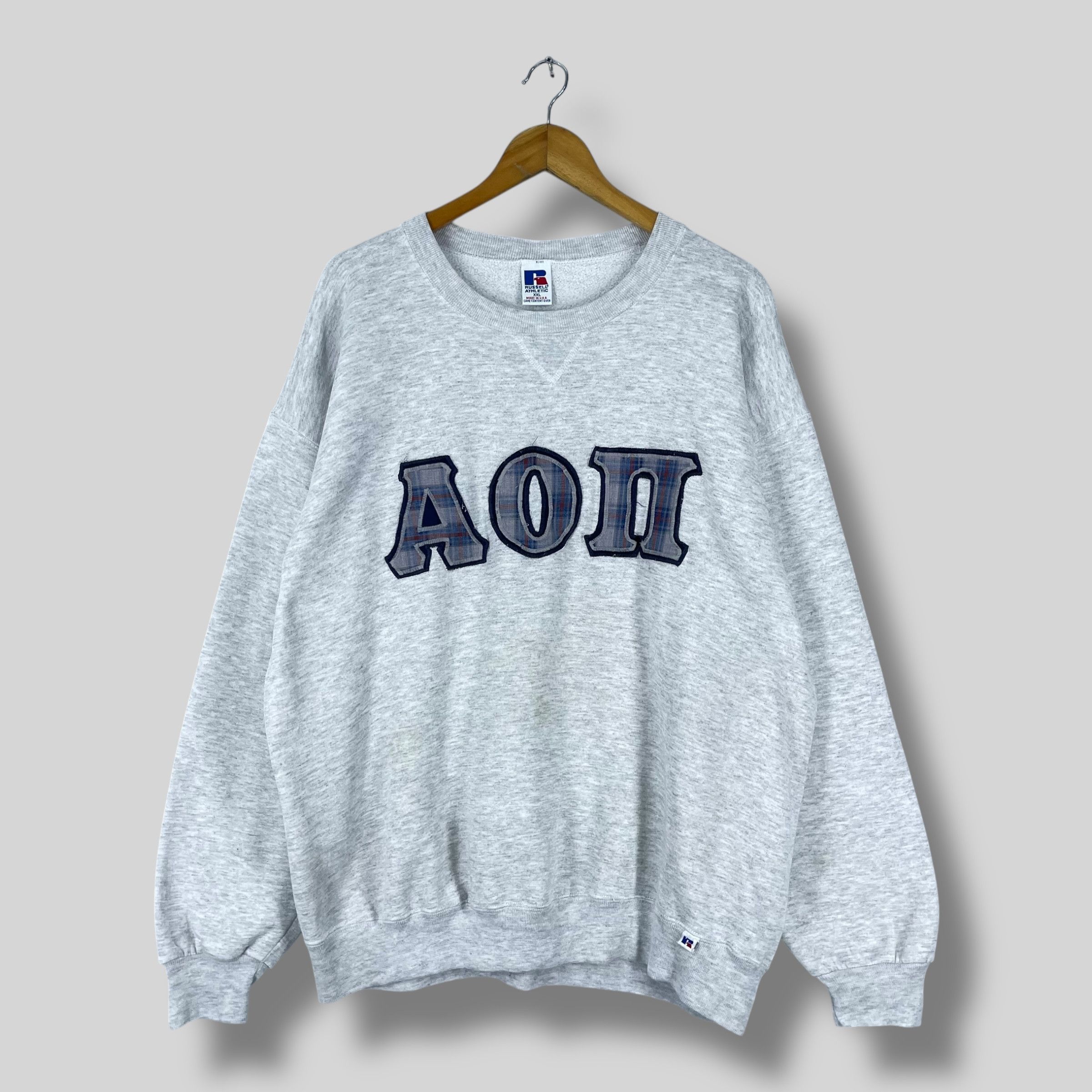 Vintage Vintage 90's AON University Spellout Embroidery Sweatshirt Size US XL / EU 56 / 4 - 1 Thumbnail