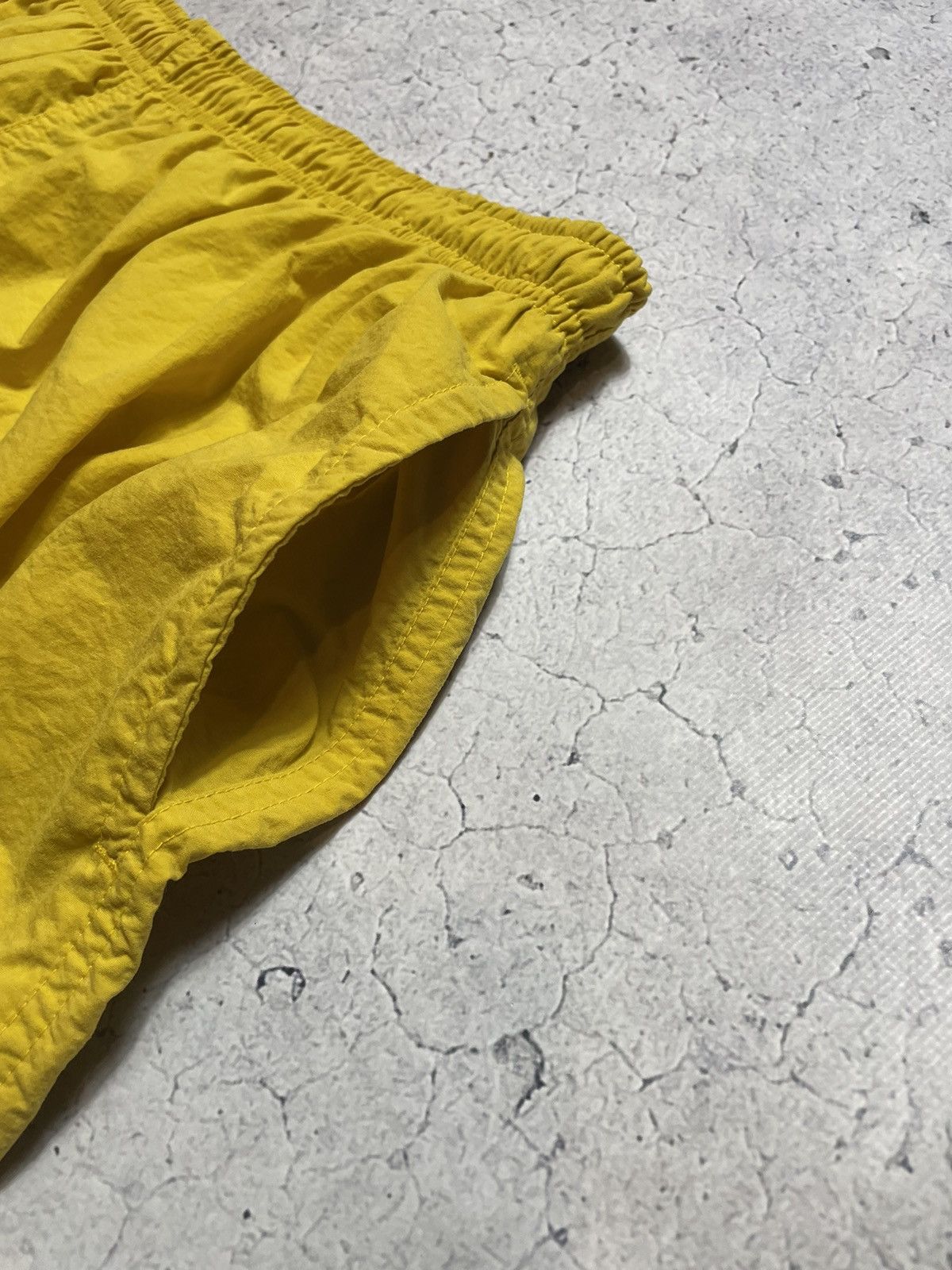 Nike × Vintage Vintage 90s Nike Nylon Shorts Big Swoosh Drill Retro Y2K Size US 36 / EU 52 - 4 Thumbnail