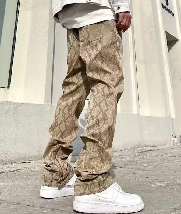 Japanese Brand Brown Color Casual Shiny Snake Skin Pu Leather Pants Size US 30 / EU 46 - 2 Thumbnail